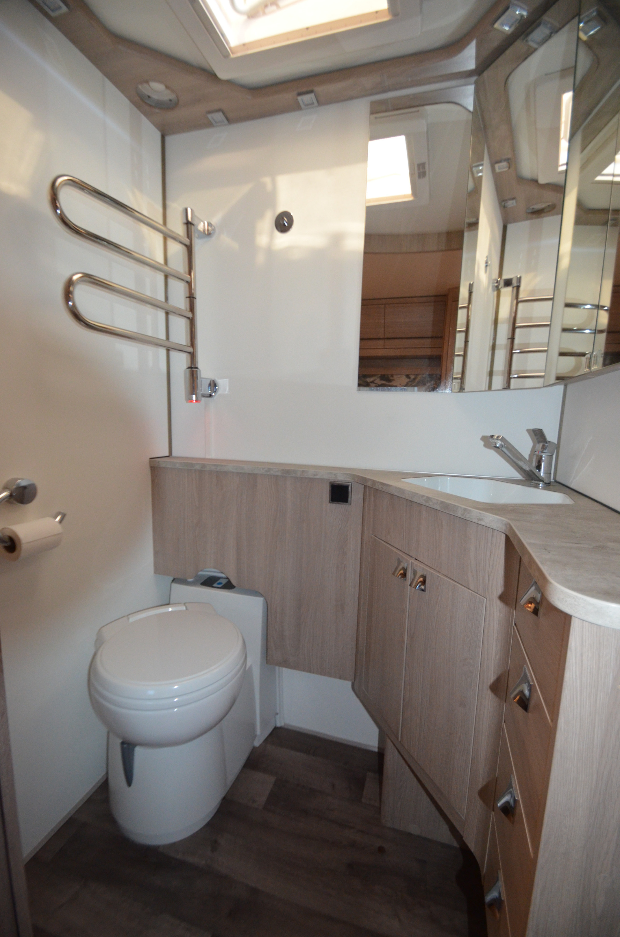KABE IMPERIAL 780 DGLE KS (L-soffa, ac) - KABE
