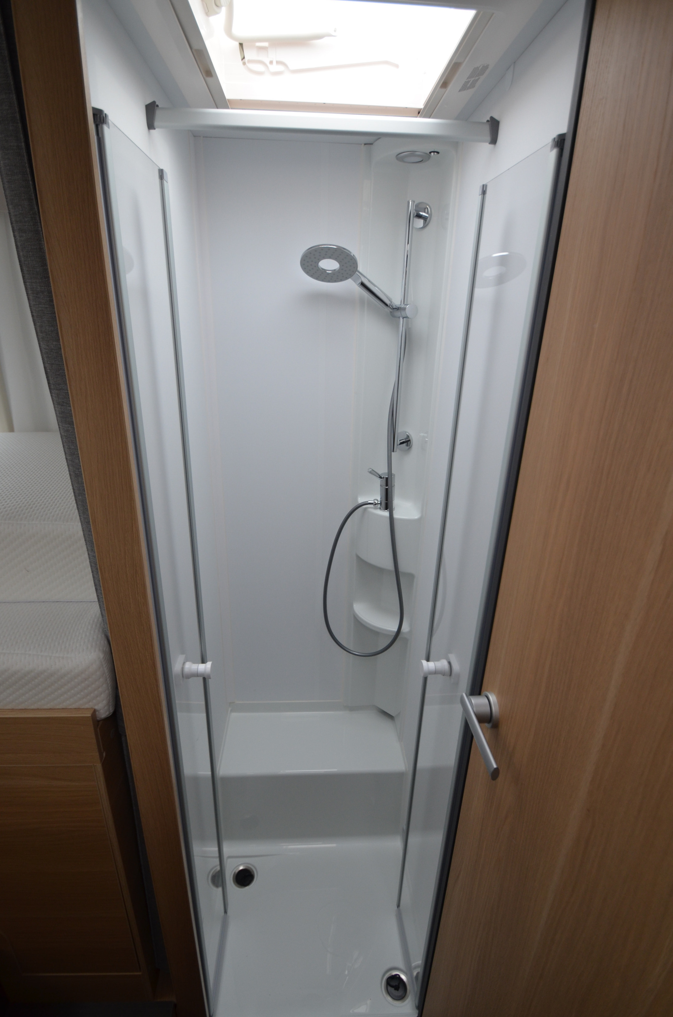 Adria CORAL 670 SL (AC,solcell, auto) - Adria