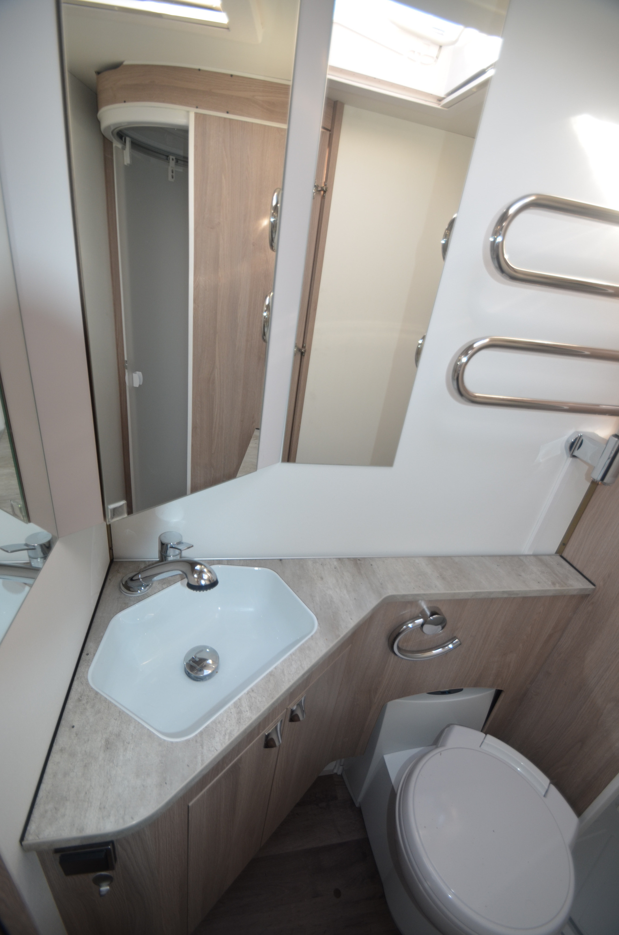 KABE IMPERIAL 600 XL FK KS (mover,ac,förtält) - KABE