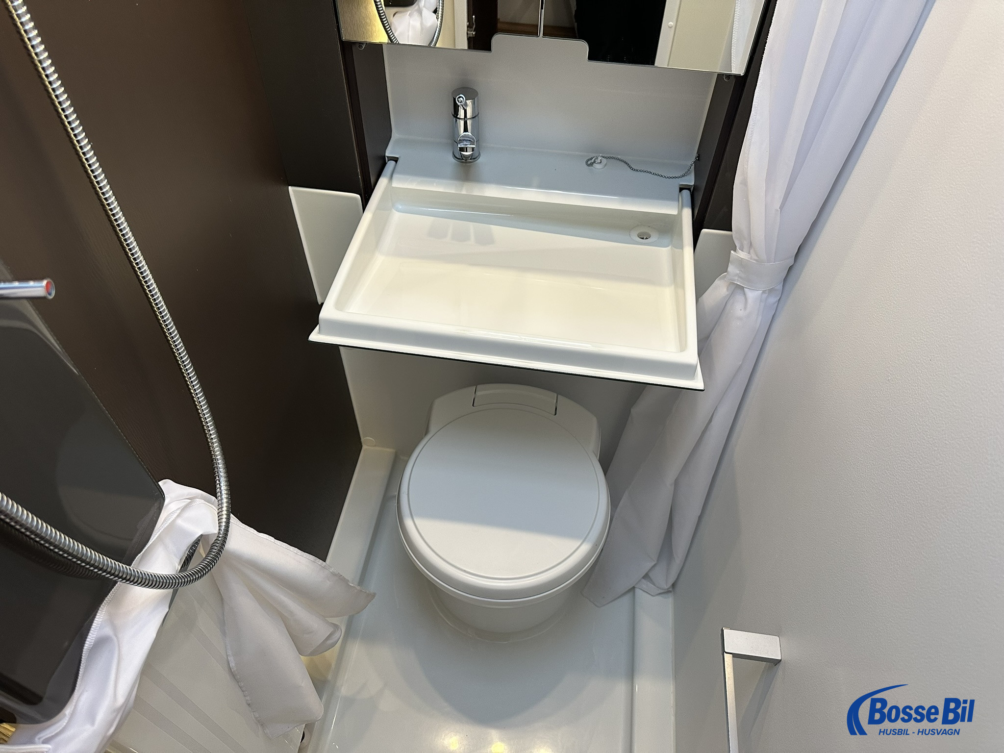 Adria ALPINA 753 HK * Mover * Frontkök * Förtält * Mover * - Adria