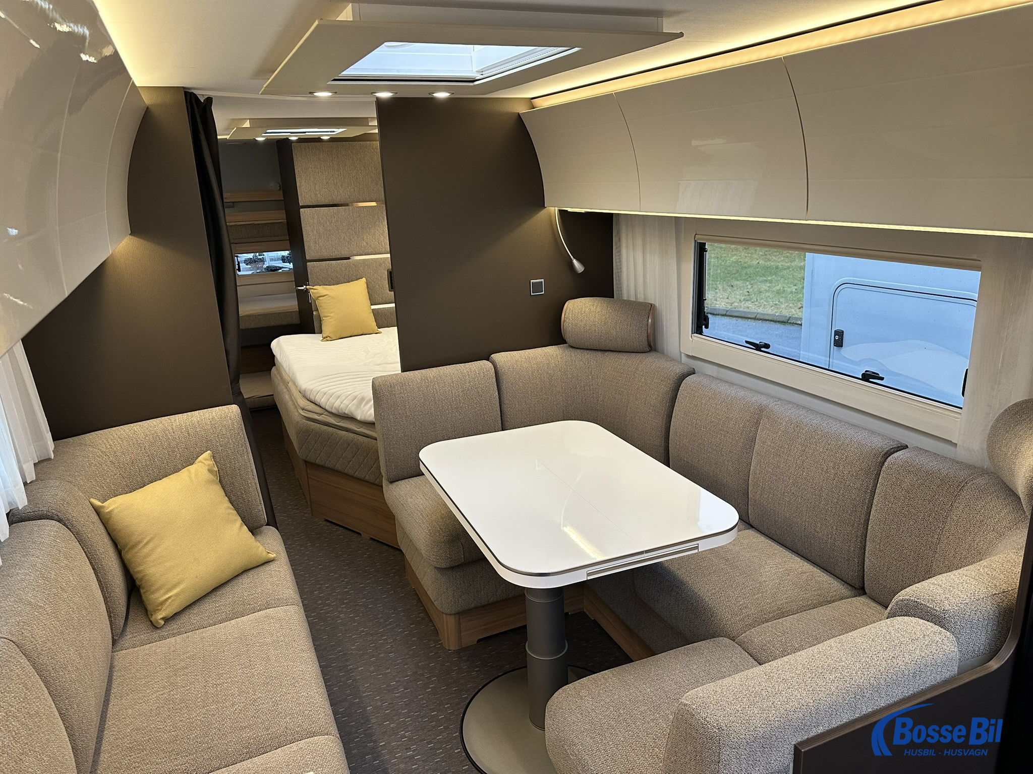 Adria ALPINA 753 HK * Mover * Frontkök * Förtält * Mover * - Adria