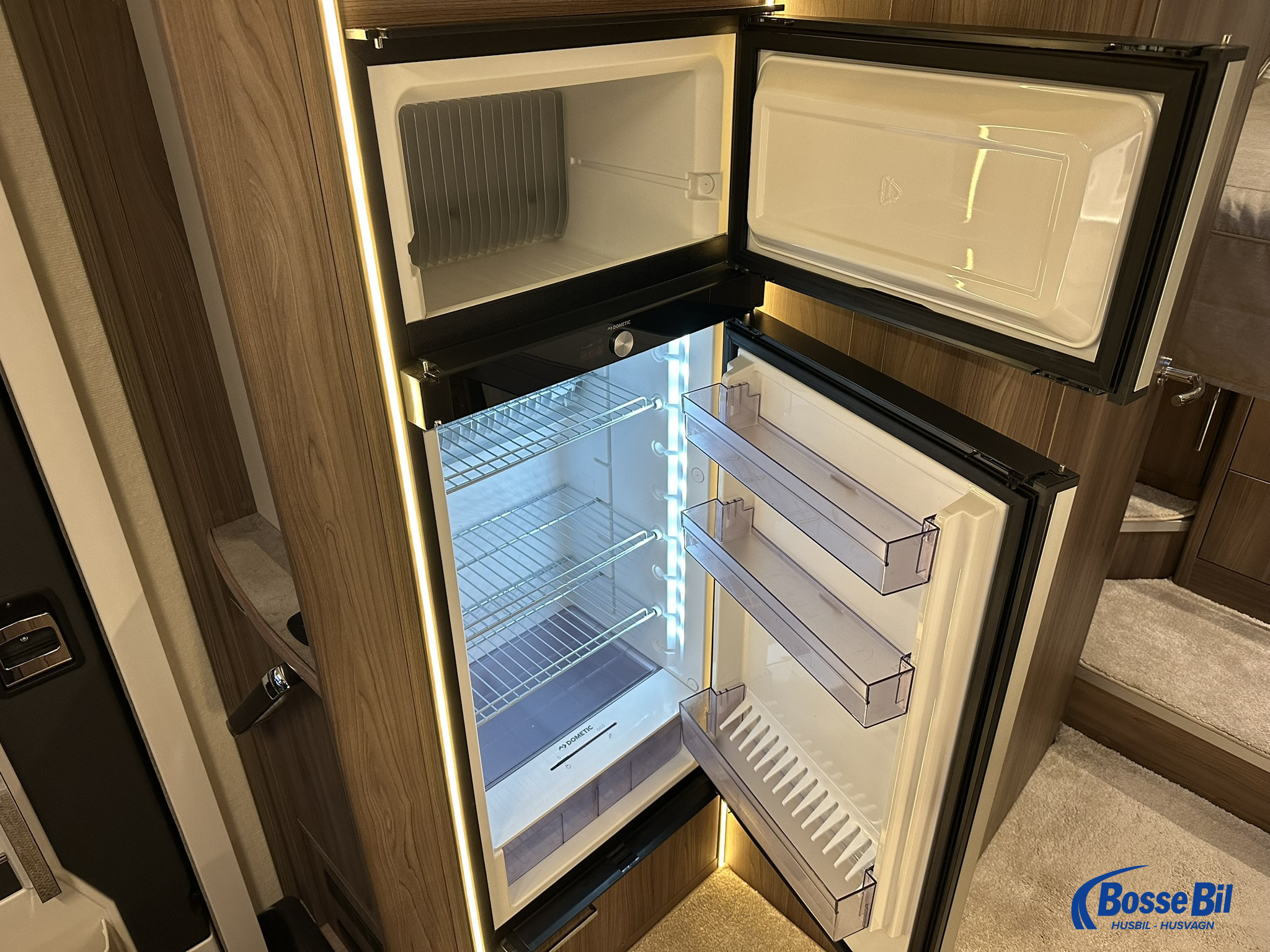 KABE Royal X 780 LQB - KABE