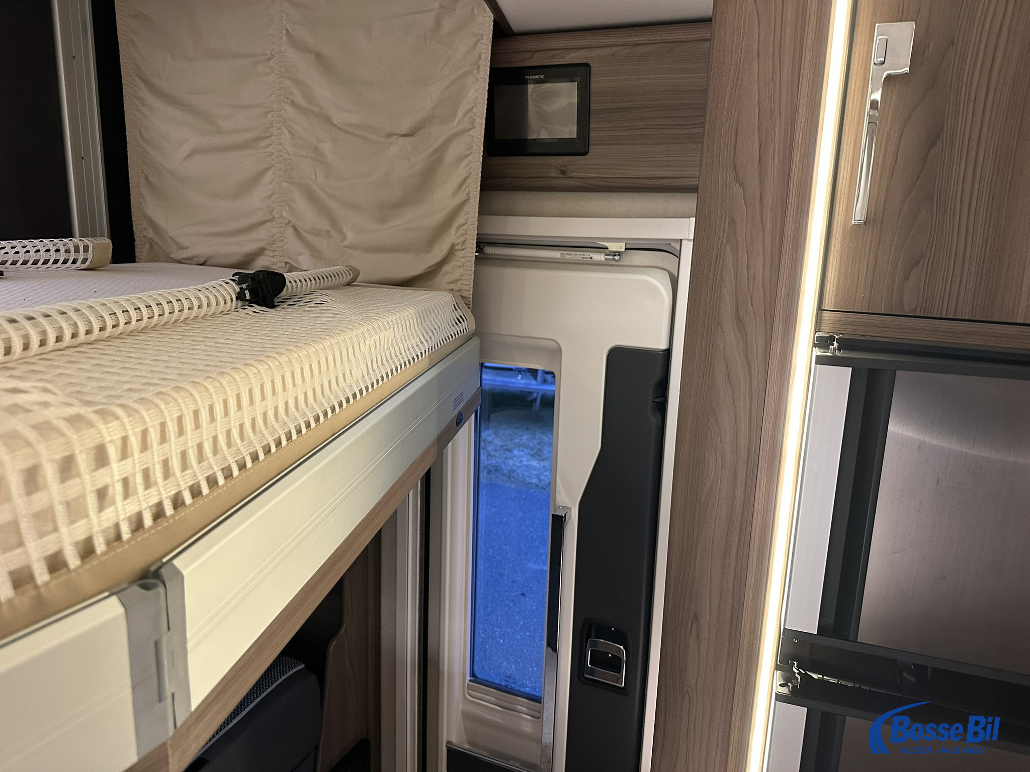 KABE Royal X 780 LQB - KABE