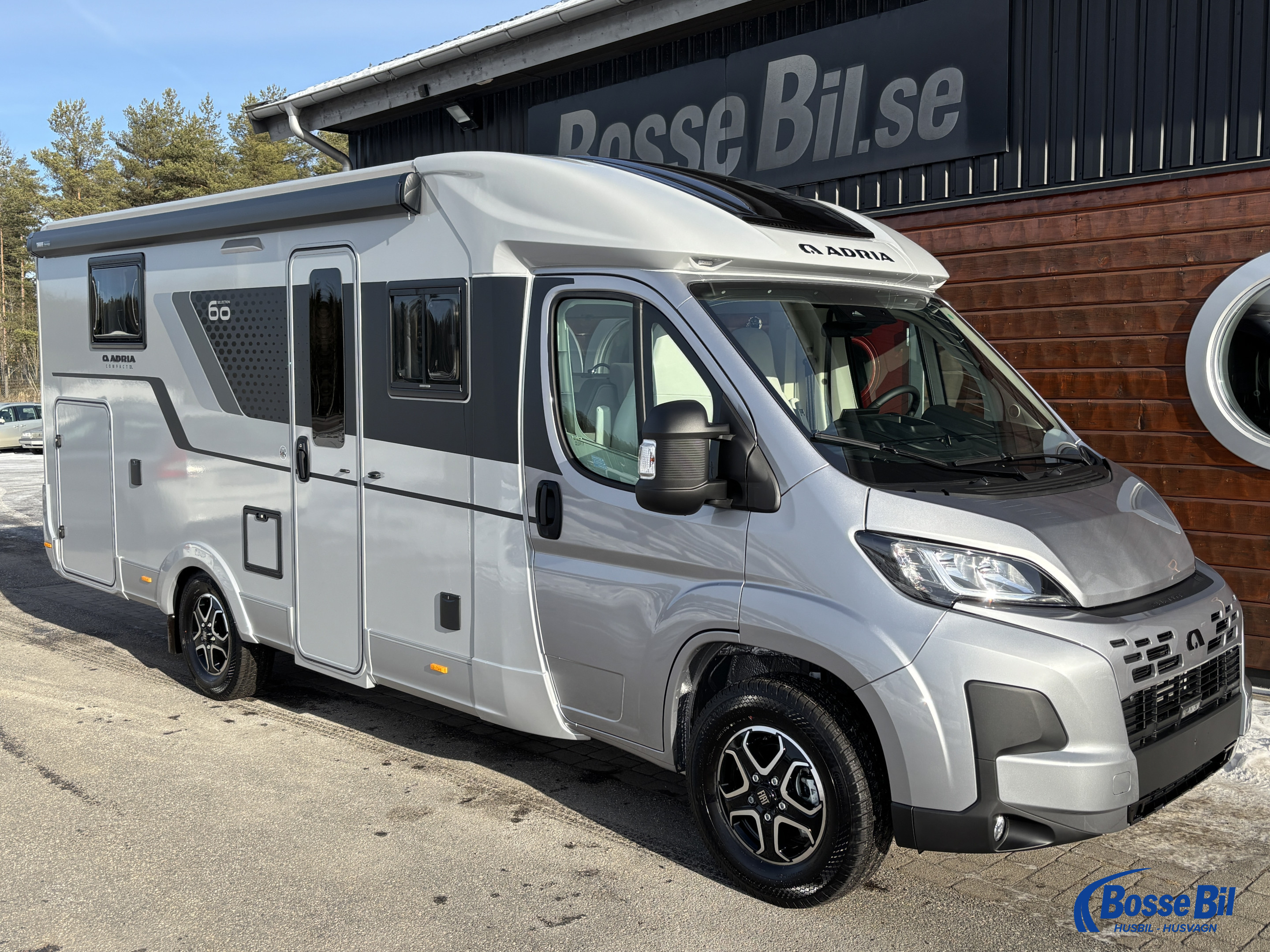 Adria COMPACT DL 60Y - Fiat MultiJet3 140HP (103kW) 35L - Adria