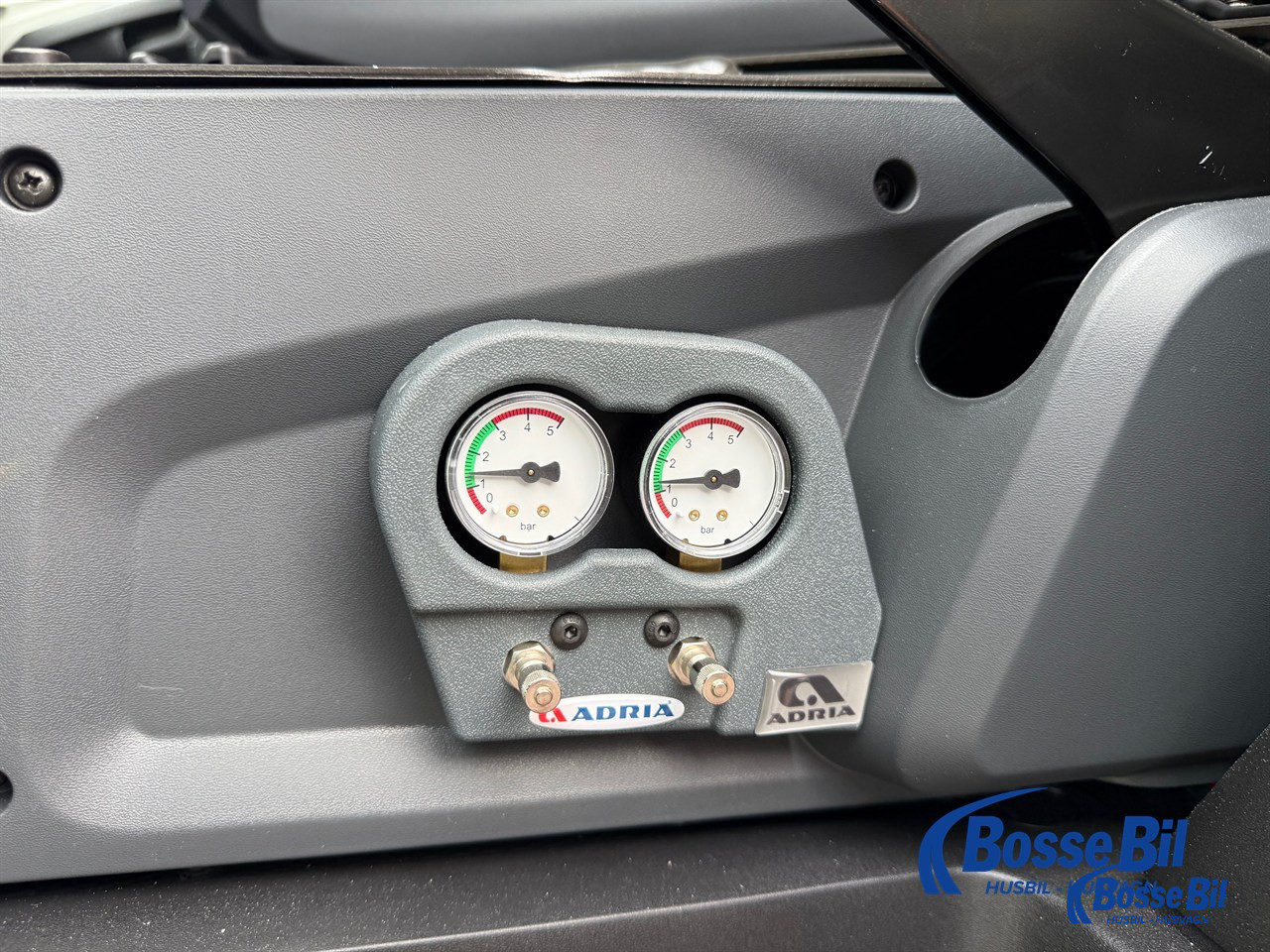 Adria TWIN 640 SGX - Fiat MultiJet3 140HP (103kW) 35L - Adria