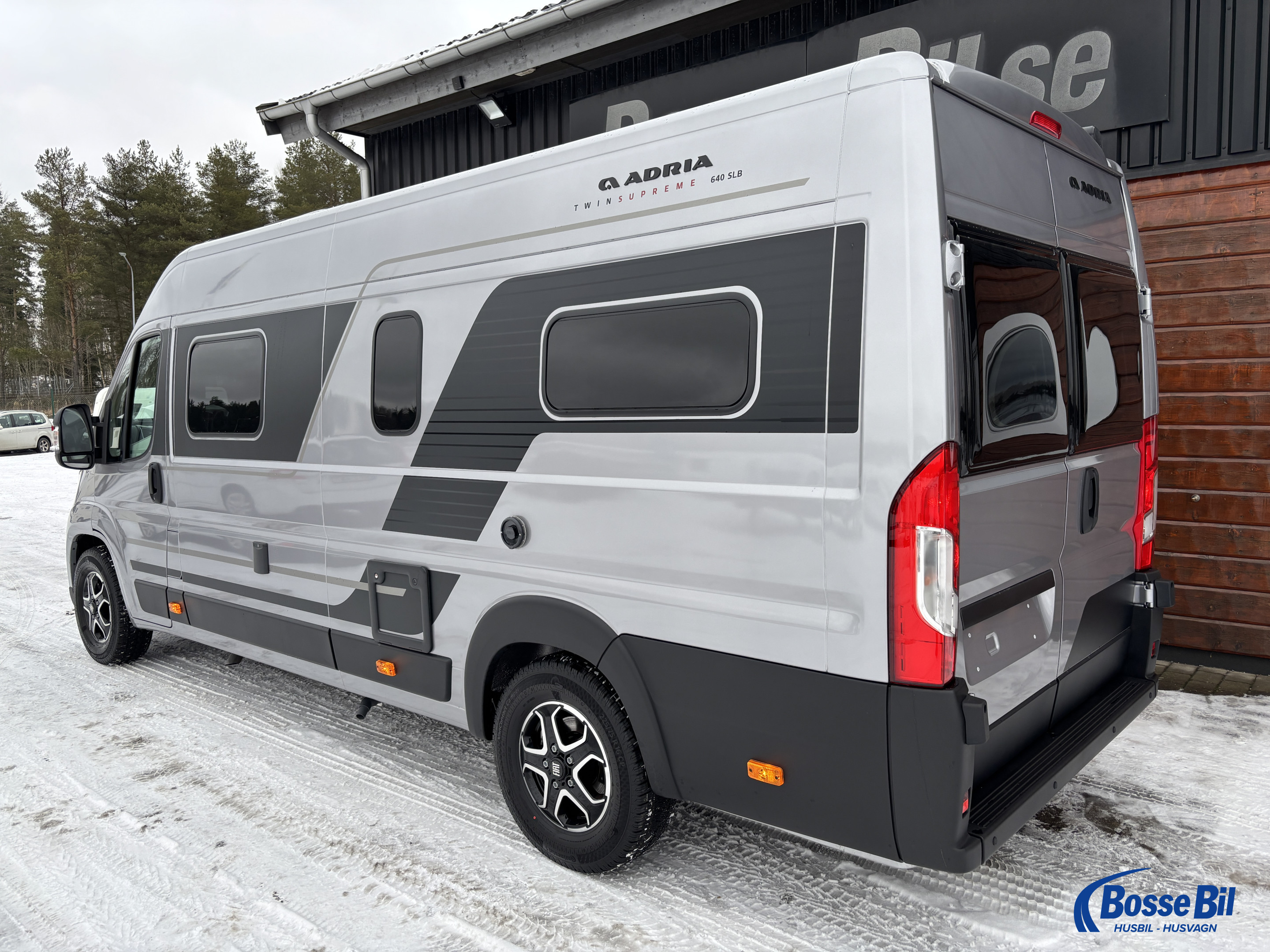 Adria TWIN SUPREME 640 SLB - Fiat MultiJet3 180HP (131kW) 35L - Adria