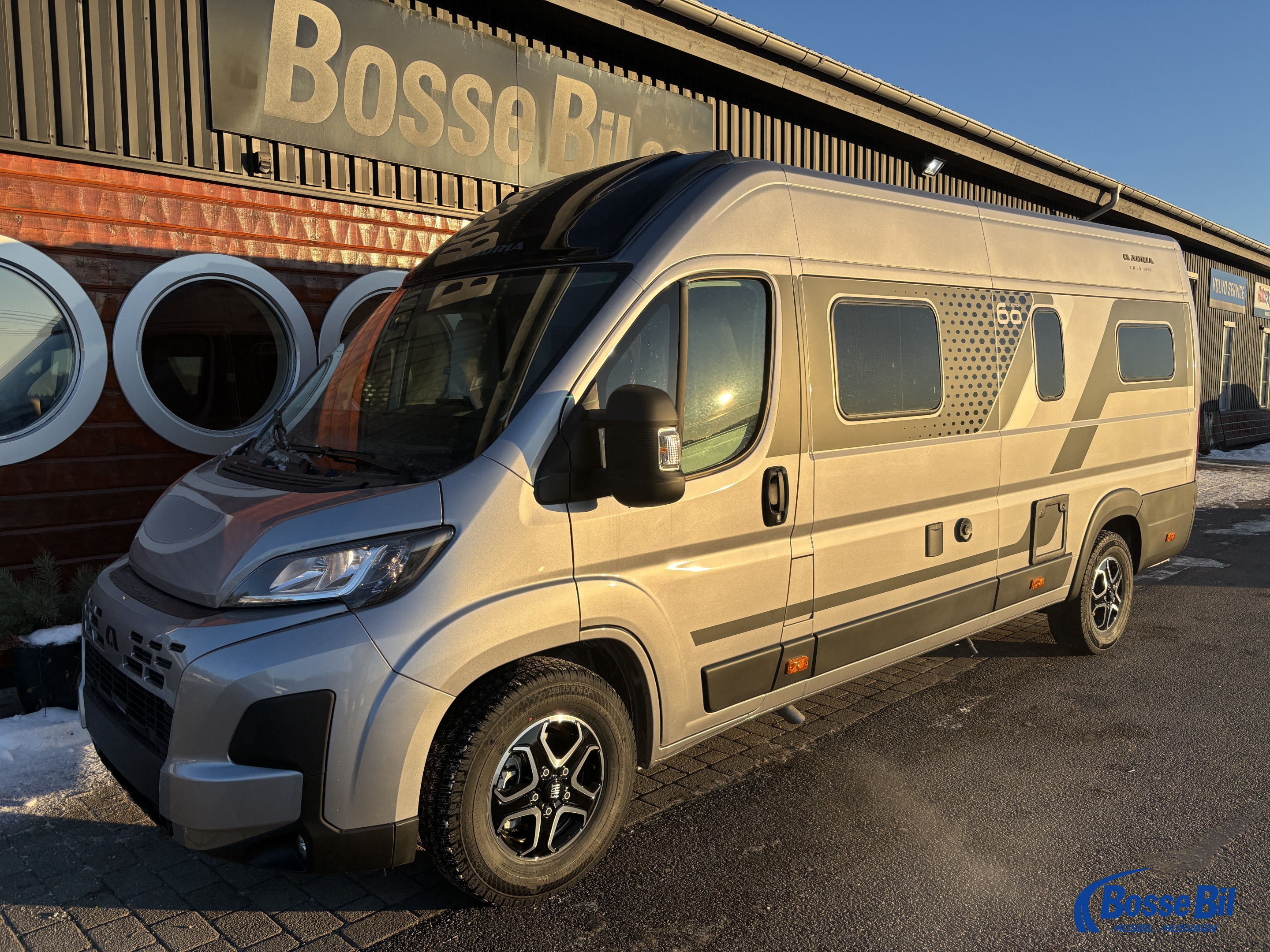 Adria TWIN 640 SLB 60Y - Fiat MultiJet3 140HP (103kW) 35H - Adria