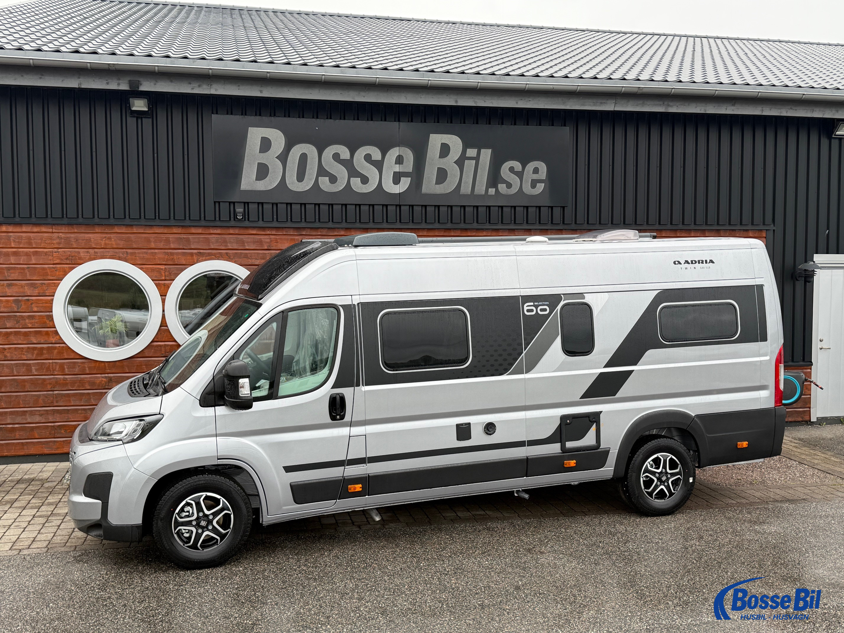 Adria TWIN 640 SLB 60Y - Fiat MultiJet3 140HP (103kW) 35H - Adria