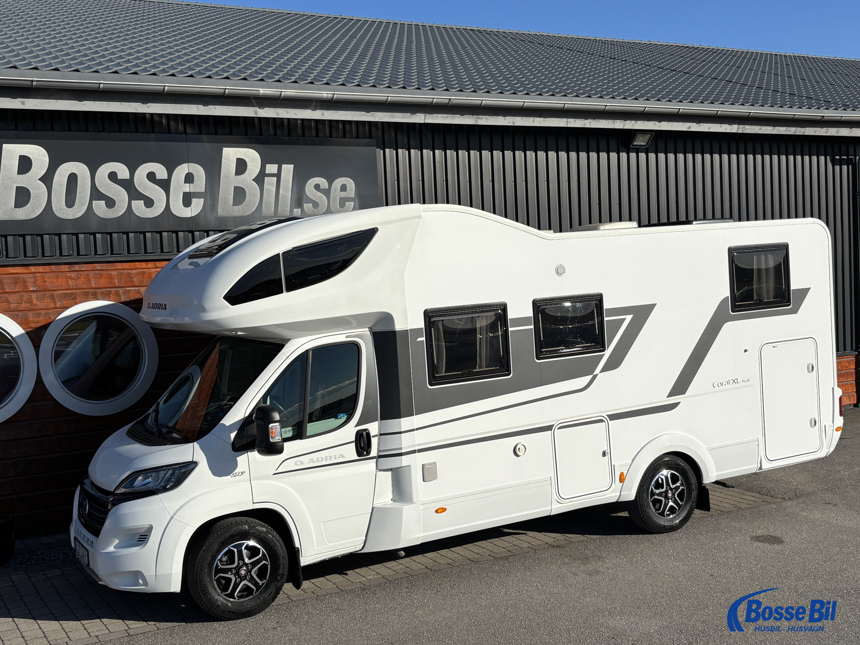 CORAL XL 670 SL - Adria