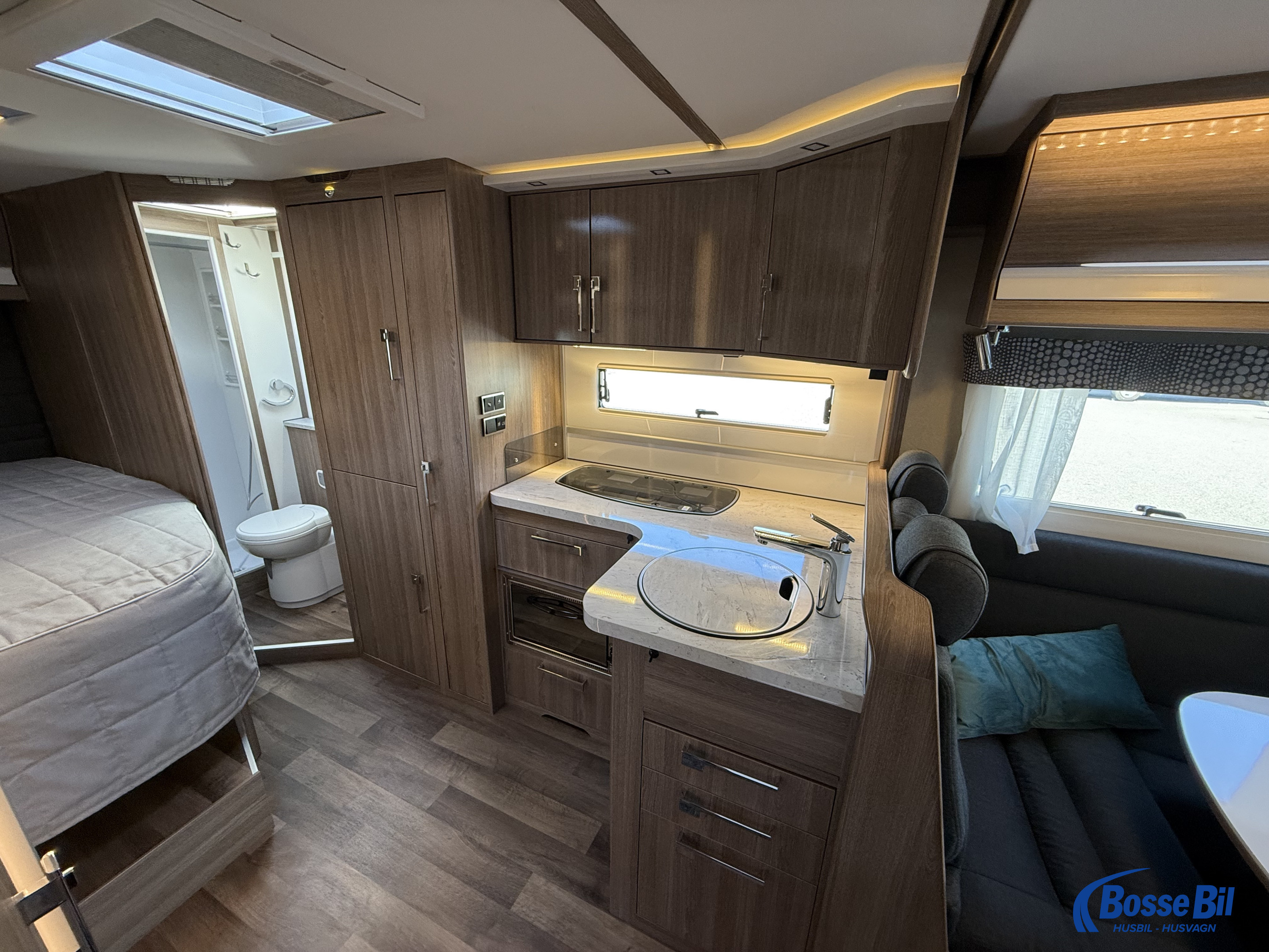 KABE TM X 780 LXL * Hydr. stödben * Solcell * Inverter * - KABE