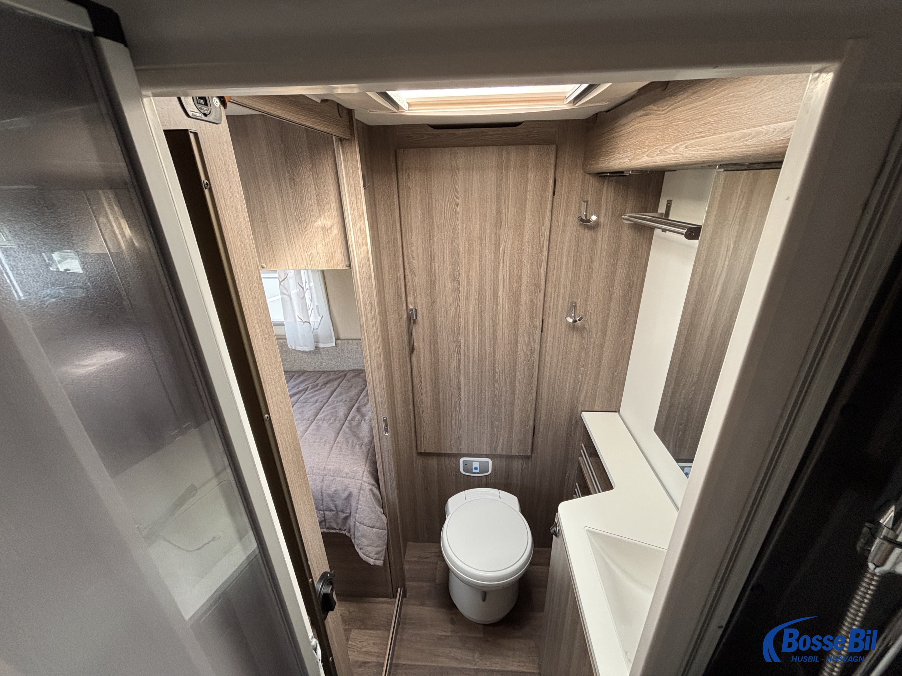 KABE TM Classic 740 T * Hydr. stödben * Långbäddar * Toa bak * - KABE