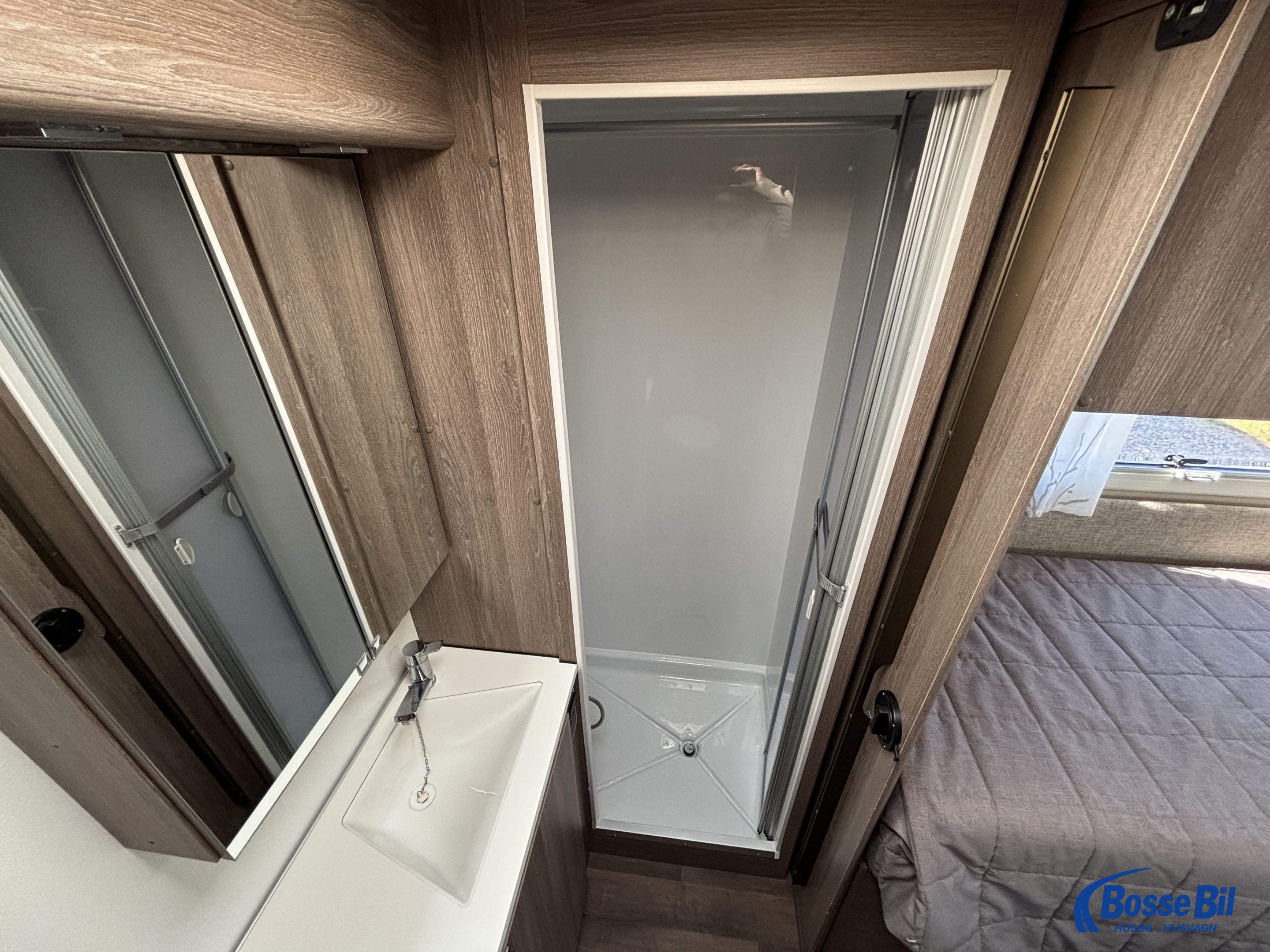 KABE TM Classic 740 T * Hydr. stödben * Långbäddar * Toa bak * - KABE