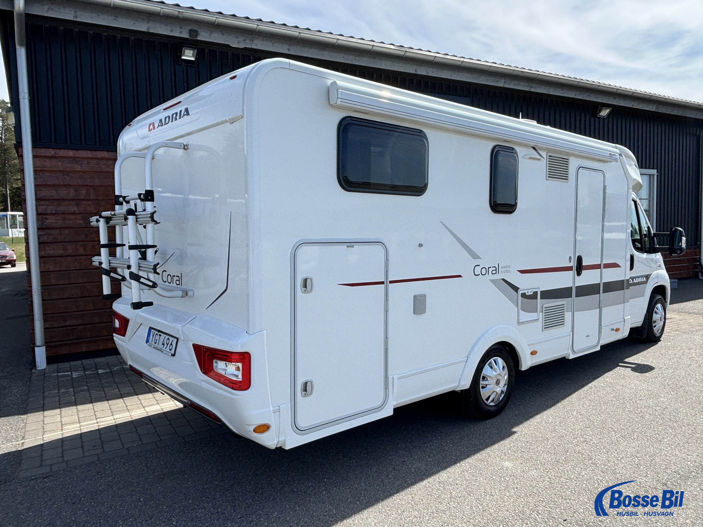 Adria CORAL S 670 SL * Solceller * Stort garage * Vinkelkök * - Adria