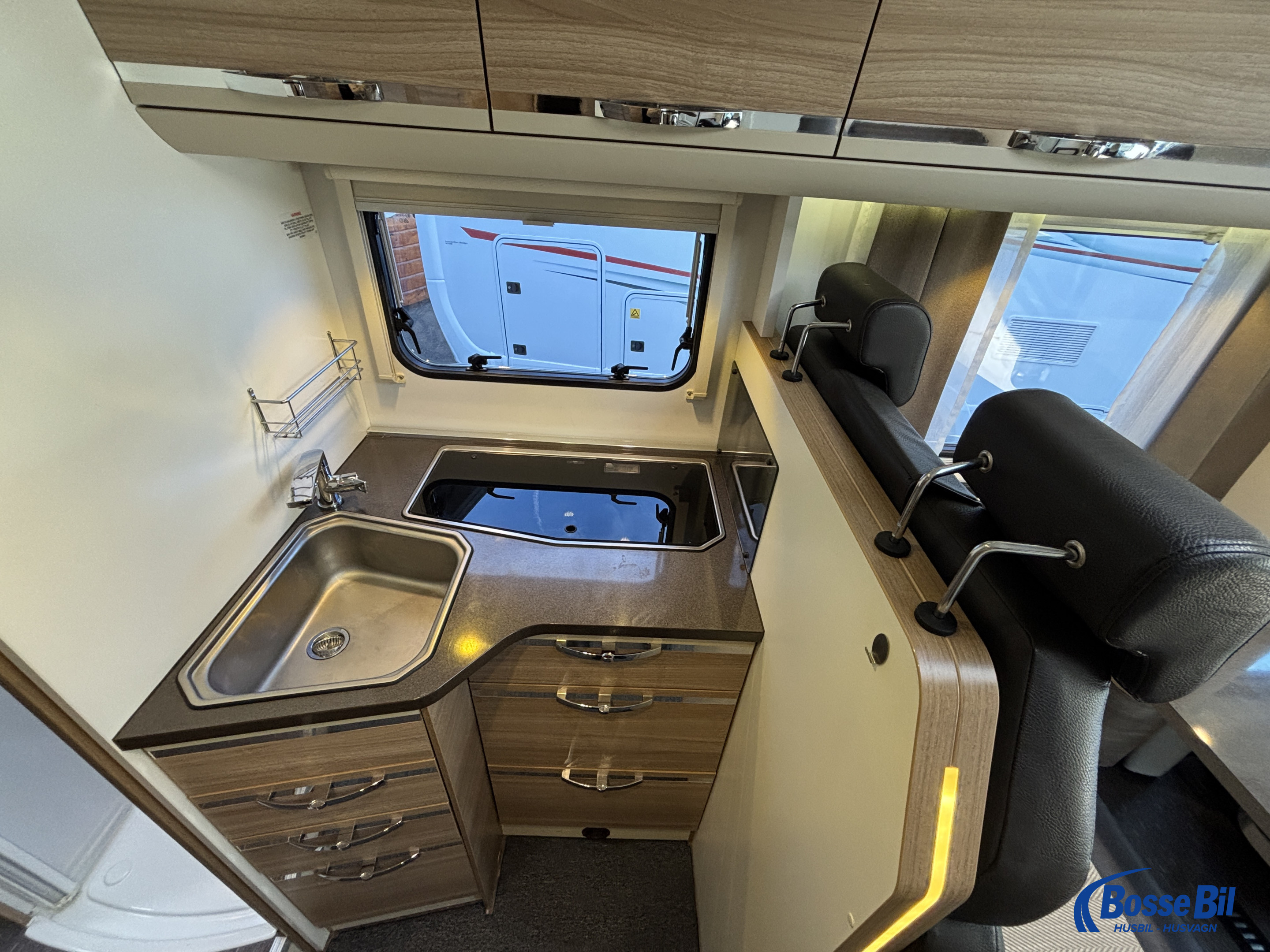 Adria CORAL S 670 SL * Solceller * Stort garage * Vinkelkök * - Adria