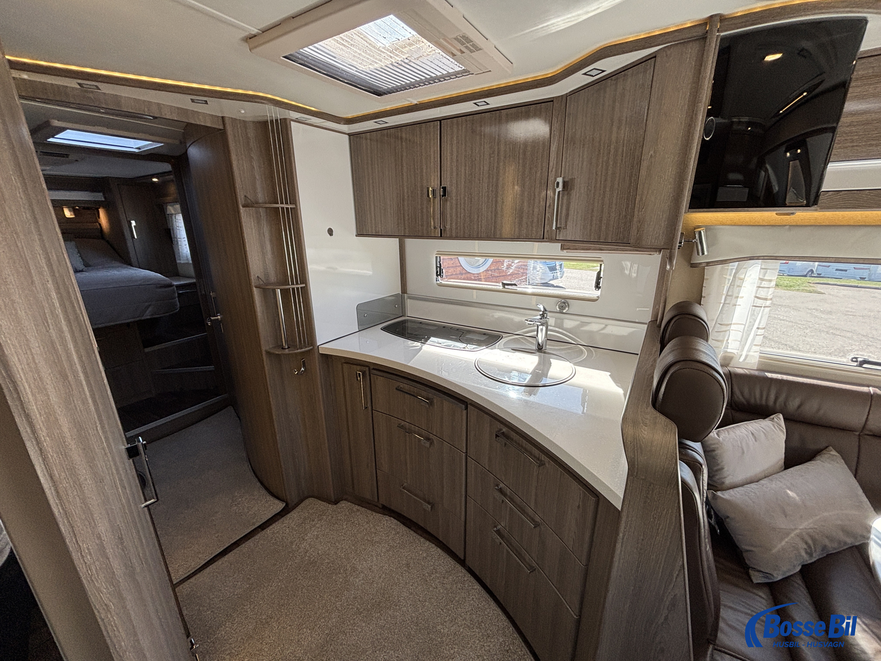 KABE TM Imperial 910 QB * Hydr. stödben * Cinderella * AC * Skinn * - KABE