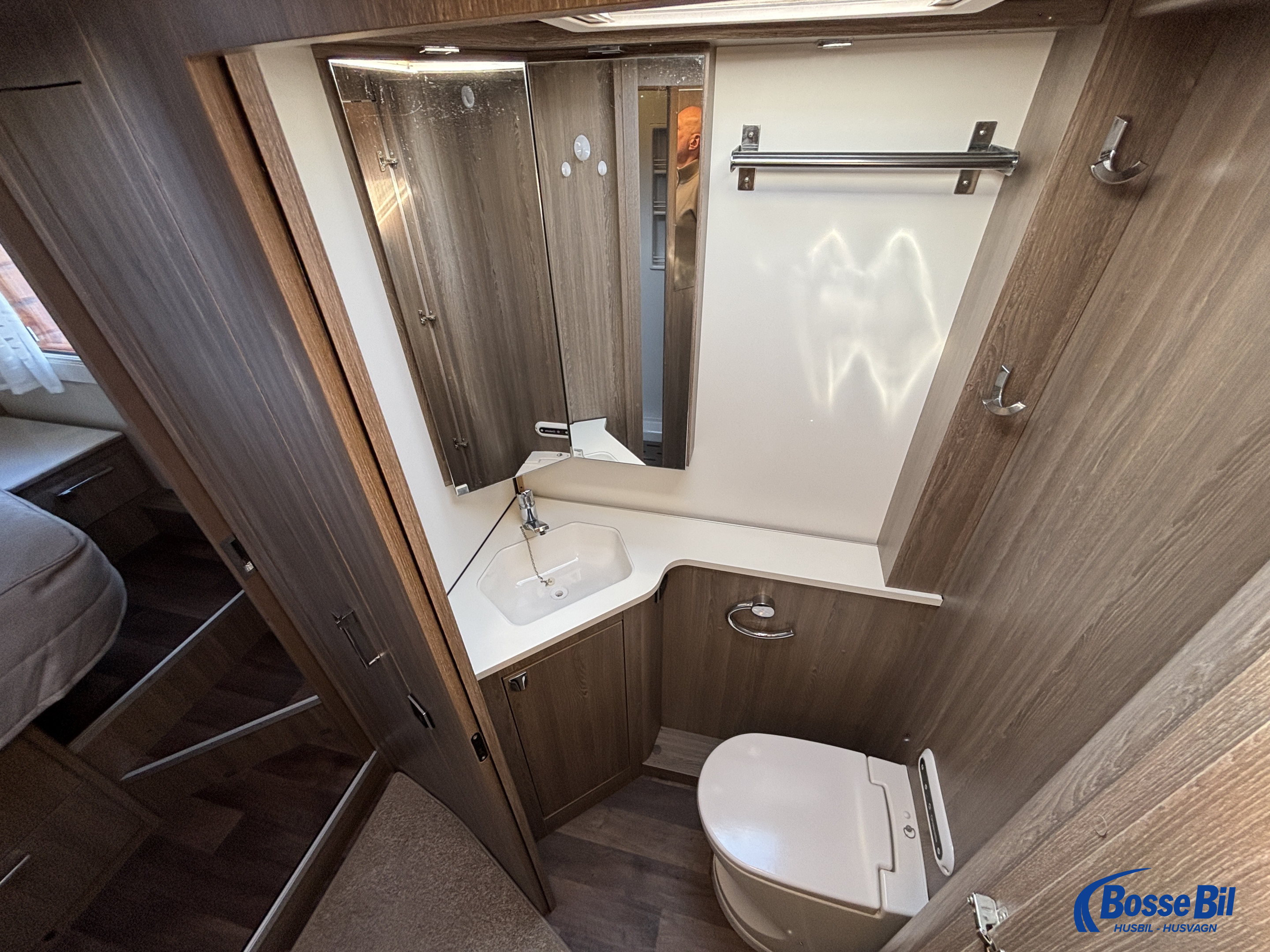 KABE TM Imperial 910 QB * Hydr. stödben * Cinderella * AC * Skinn * - KABE