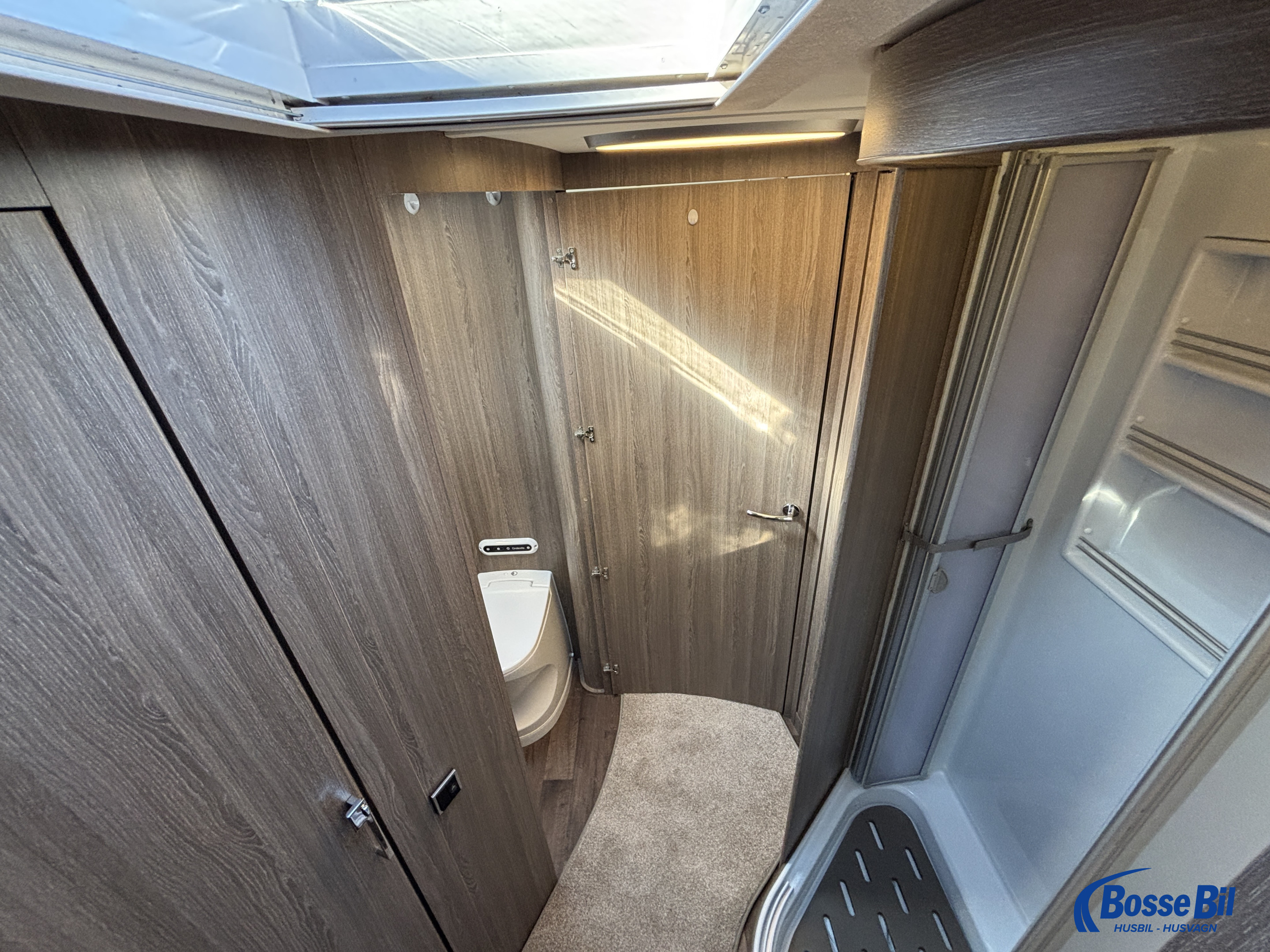 KABE TM Imperial 910 QB * Hydr. stödben * Cinderella * AC * Skinn * - KABE