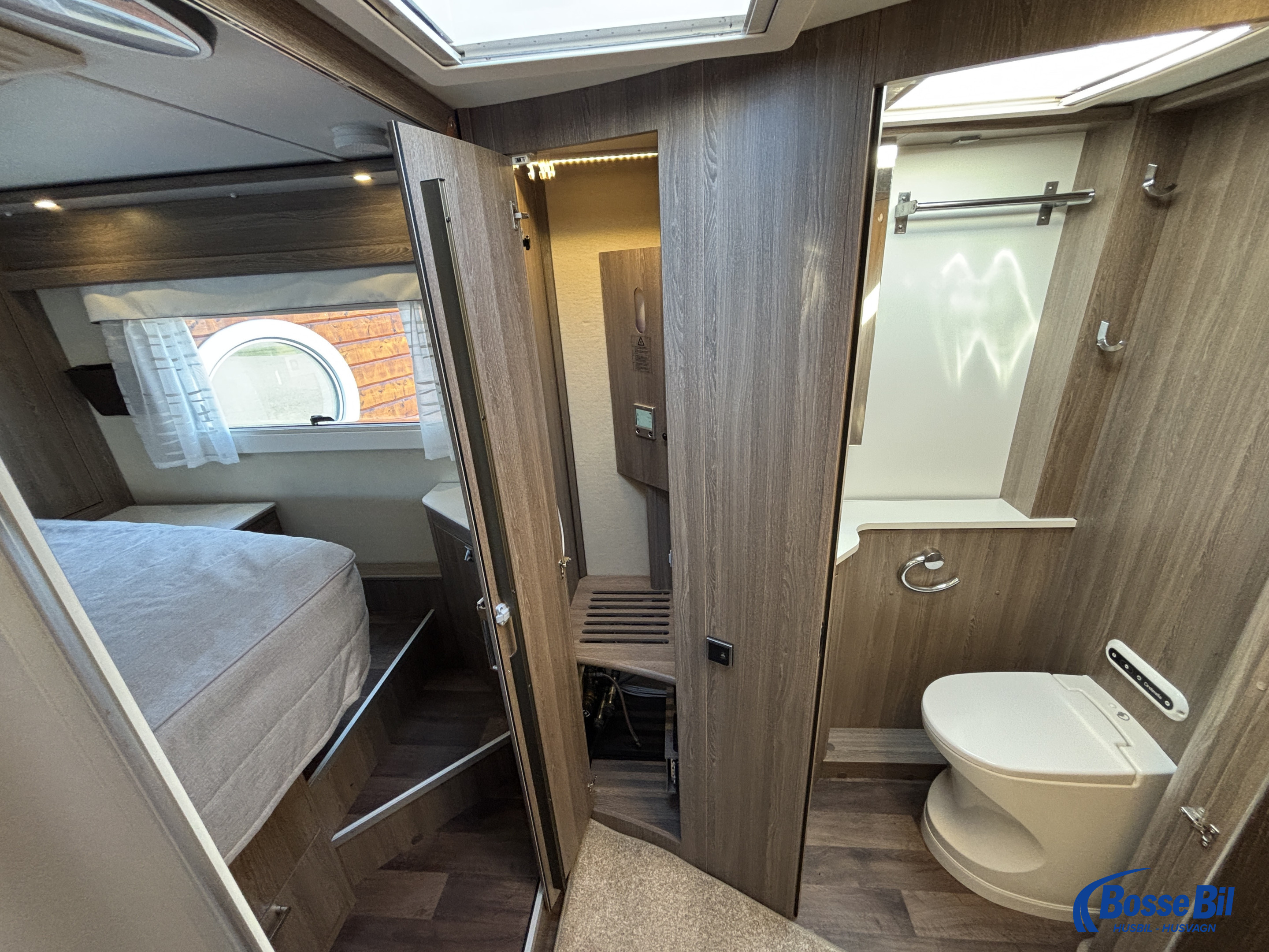 KABE TM Imperial 910 QB * Hydr. stödben * Cinderella * AC * Skinn * - KABE