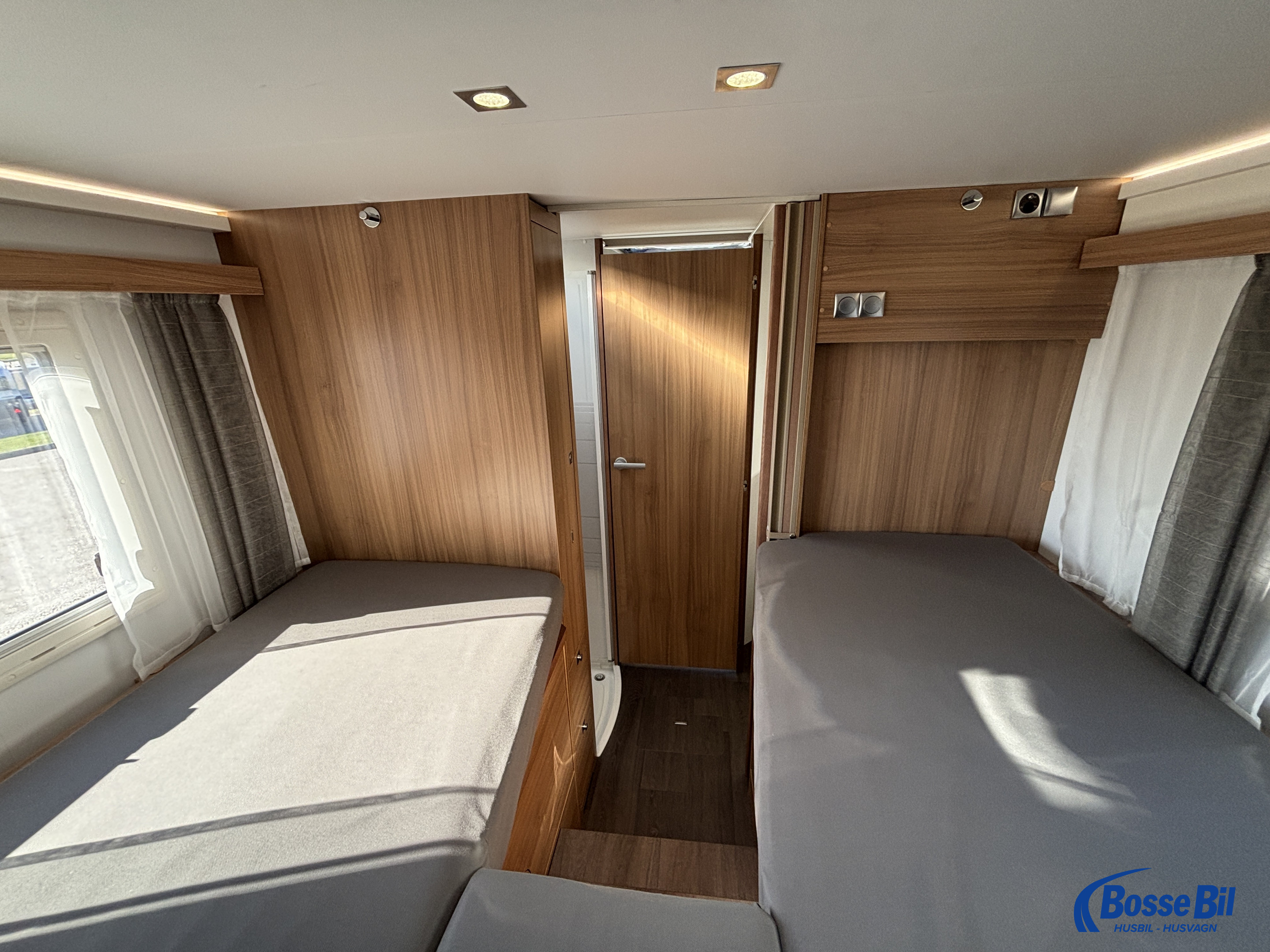 Adria CORAL S 670 SL * Solcell * Markis * Cykelställ * - Adria
