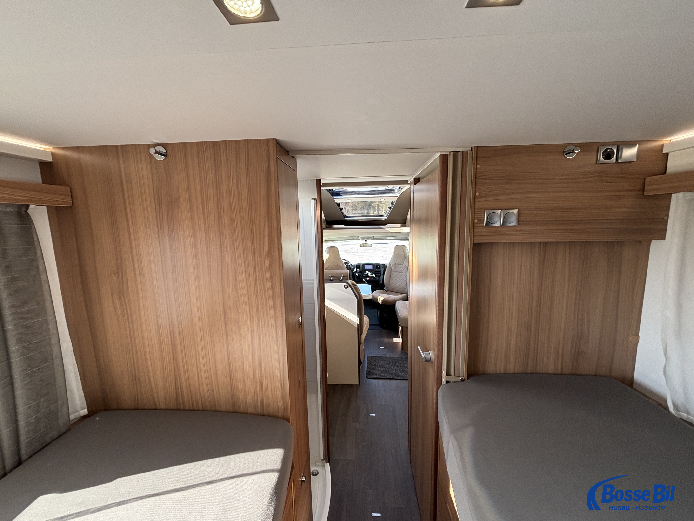 Adria CORAL S 670 SL * Solcell * Markis * Cykelställ * - Adria