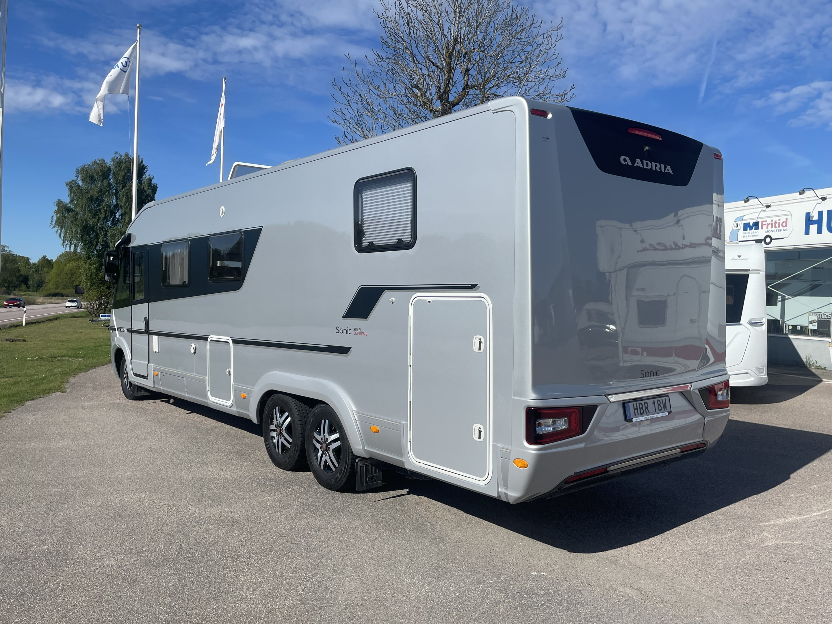 Adria SONIC SUPREME I 810SL (hydraulben, litium) - Adria