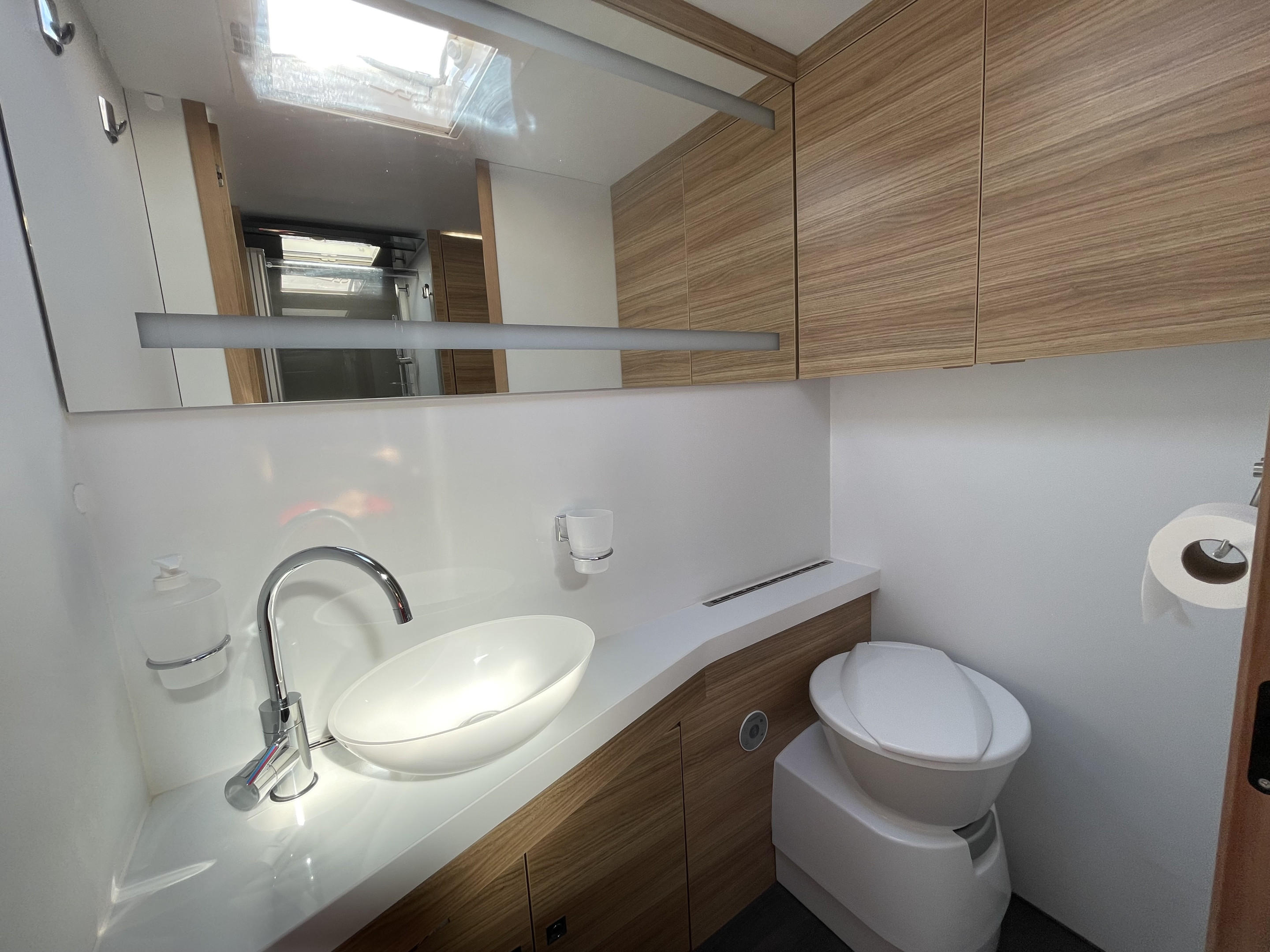 Adria SONIC SUPREME I 810SL (hydraulben, litium) - Adria