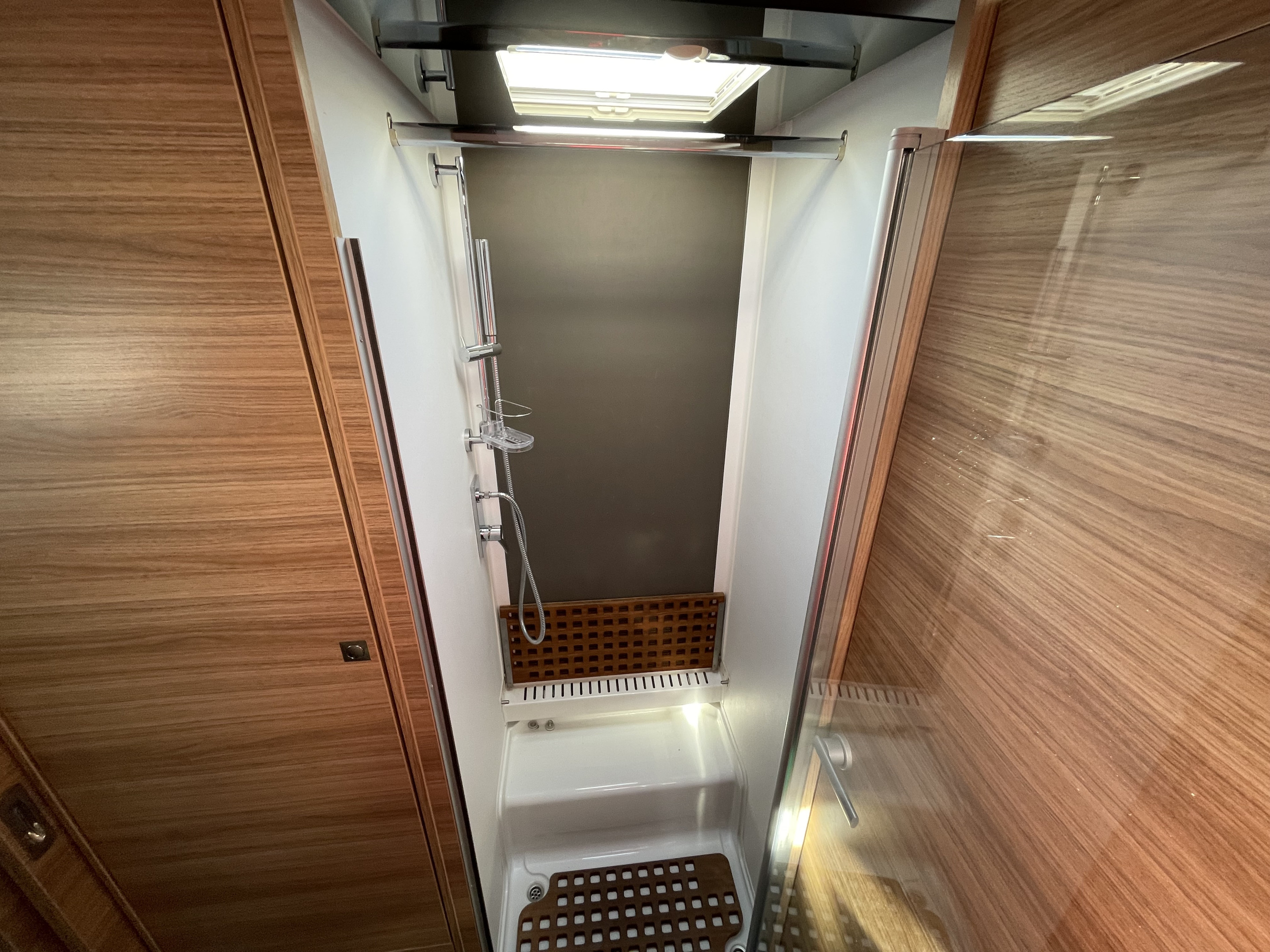 Adria SONIC SUPREME I 810SL (hydraulben, litium) - Adria