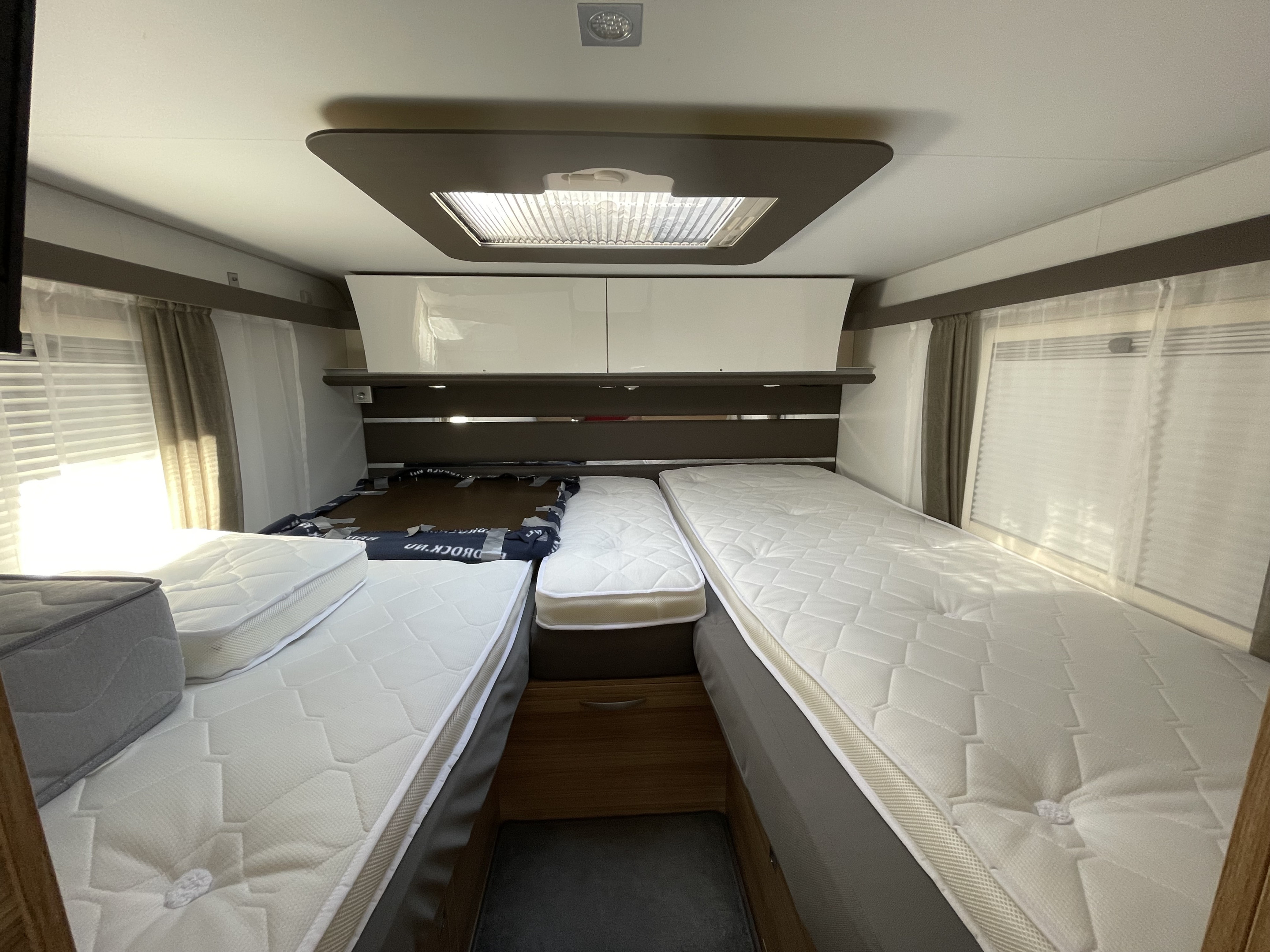 Adria SONIC SUPREME I 810SL (hydraulben, litium) - Adria