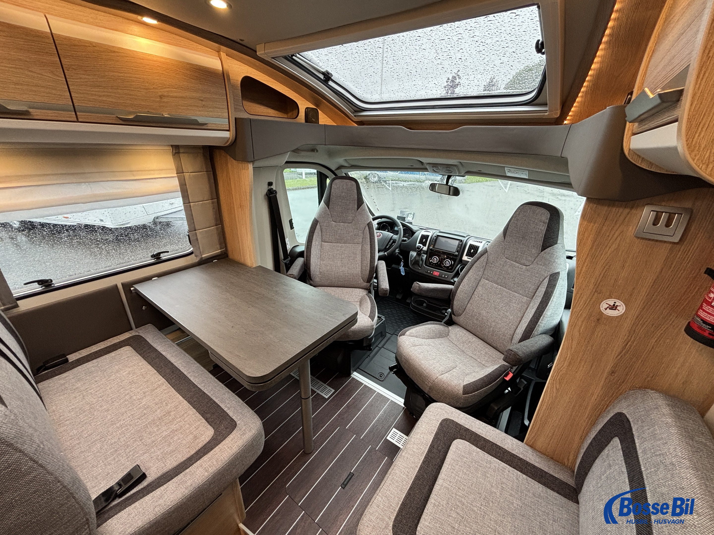 Knaus Sky TI Platinum * AC * Hydr. stödben* Solceller * ALDE * - Knaus