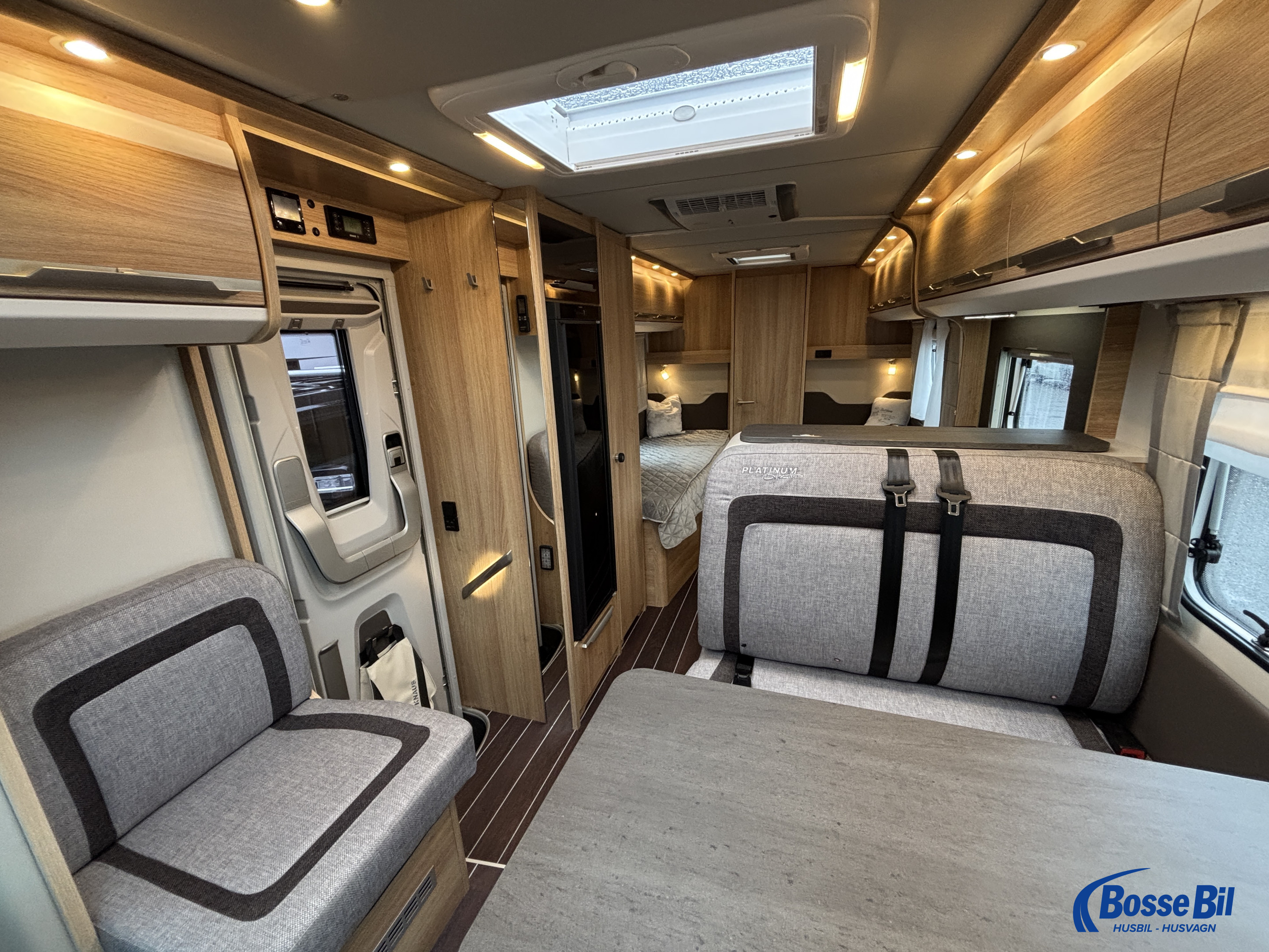 Knaus Sky TI Platinum * AC * Hydr. stödben* Solceller * ALDE * - Knaus