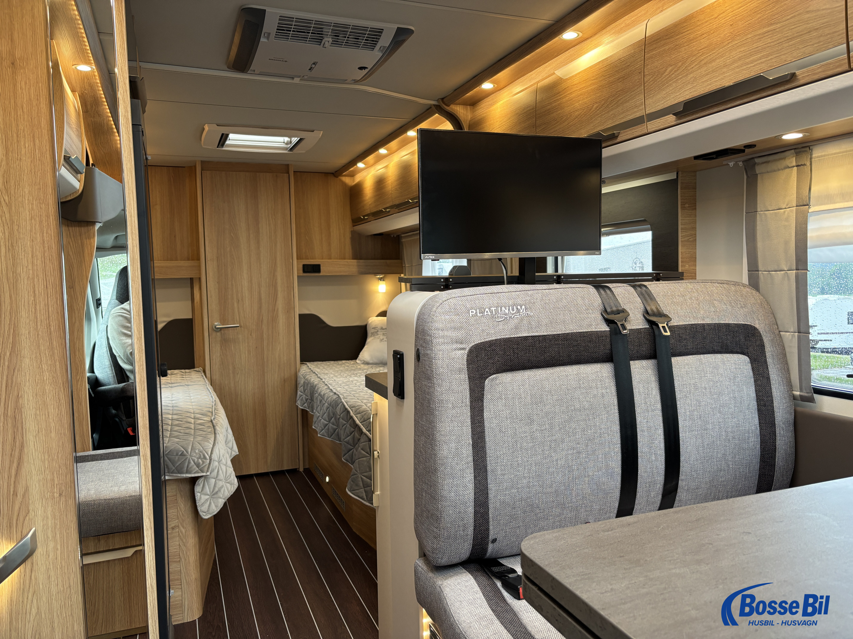 Knaus Sky TI Platinum * AC * Hydr. stödben* Solceller * ALDE * - Knaus