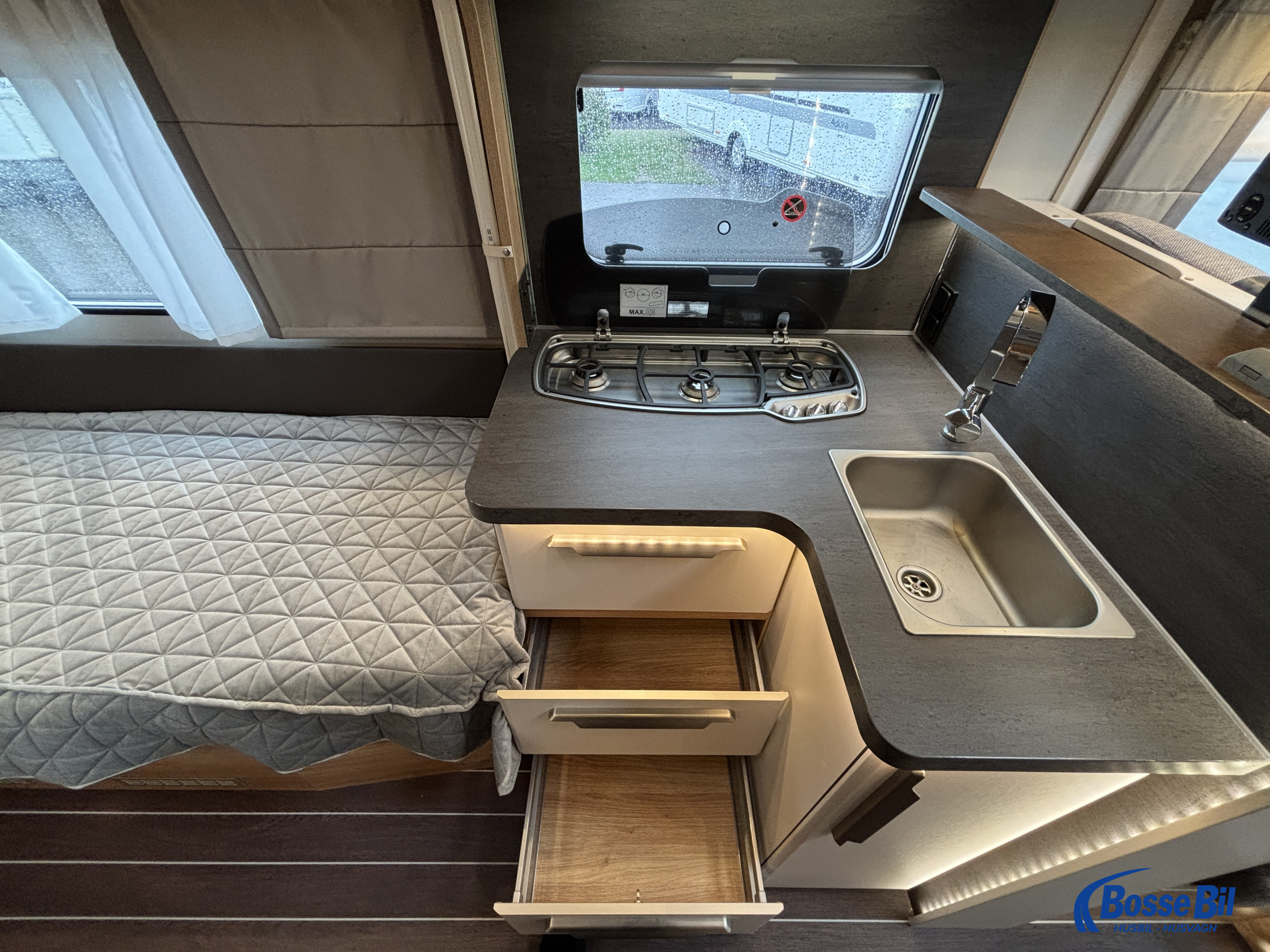 Knaus Sky TI Platinum * AC * Hydr. stödben* Solceller * ALDE * - Knaus