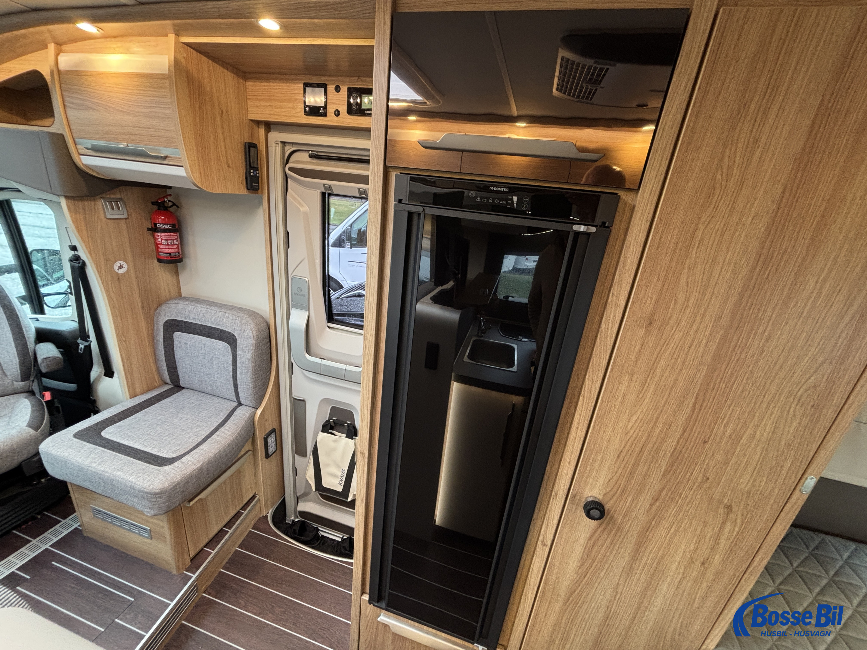 Knaus Sky TI Platinum * AC * Hydr. stödben* Solceller * ALDE * - Knaus