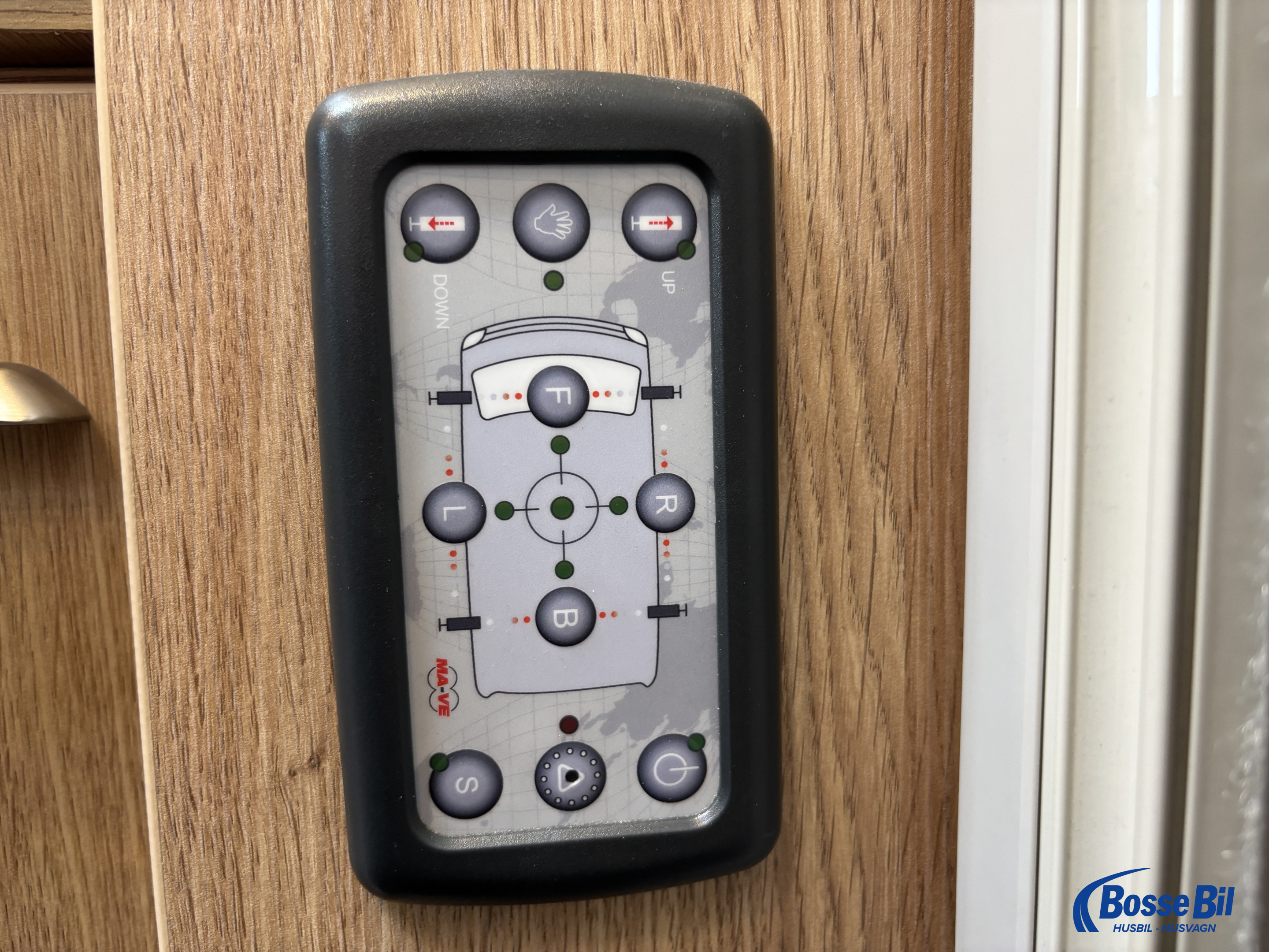 Knaus Sky TI Platinum * AC * Hydr. stödben* Solceller * ALDE * - Knaus
