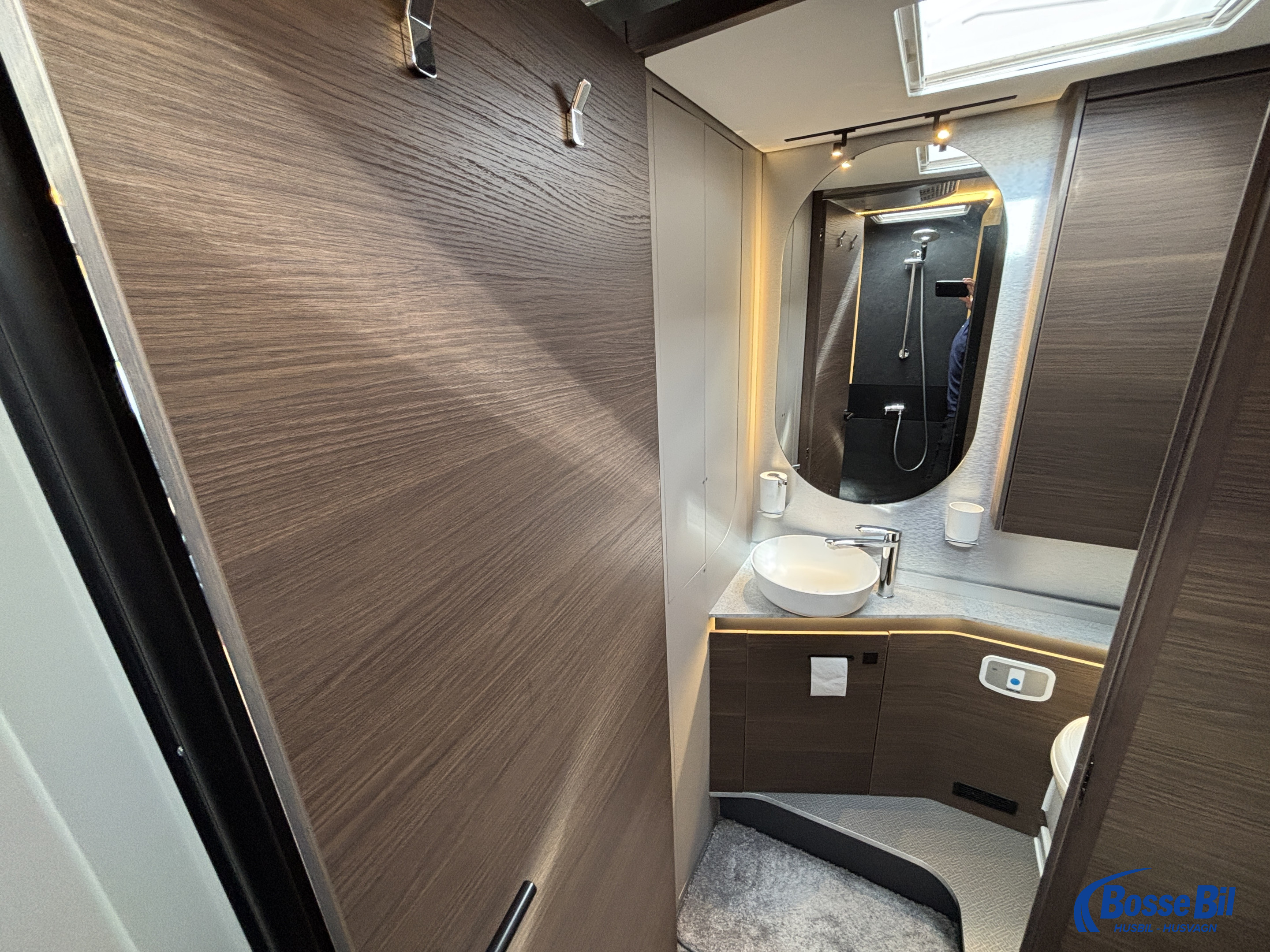 Adria SUPERSONIC 890 LL * Hydr. stödben * AC * Solceller * Skinn * - Adria