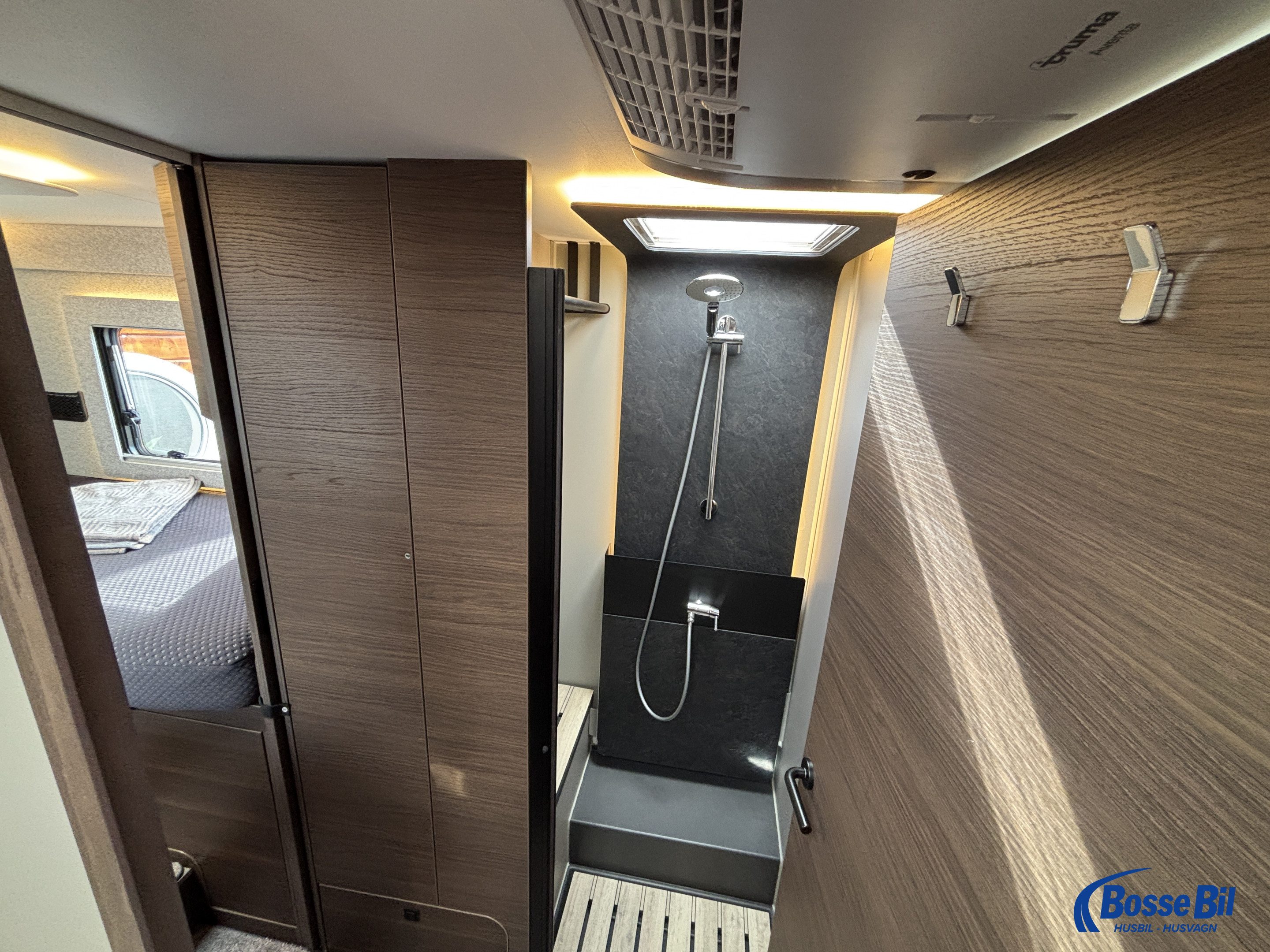 Adria SUPERSONIC 890 LL * Hydr. stödben * AC * Solceller * Skinn * - Adria