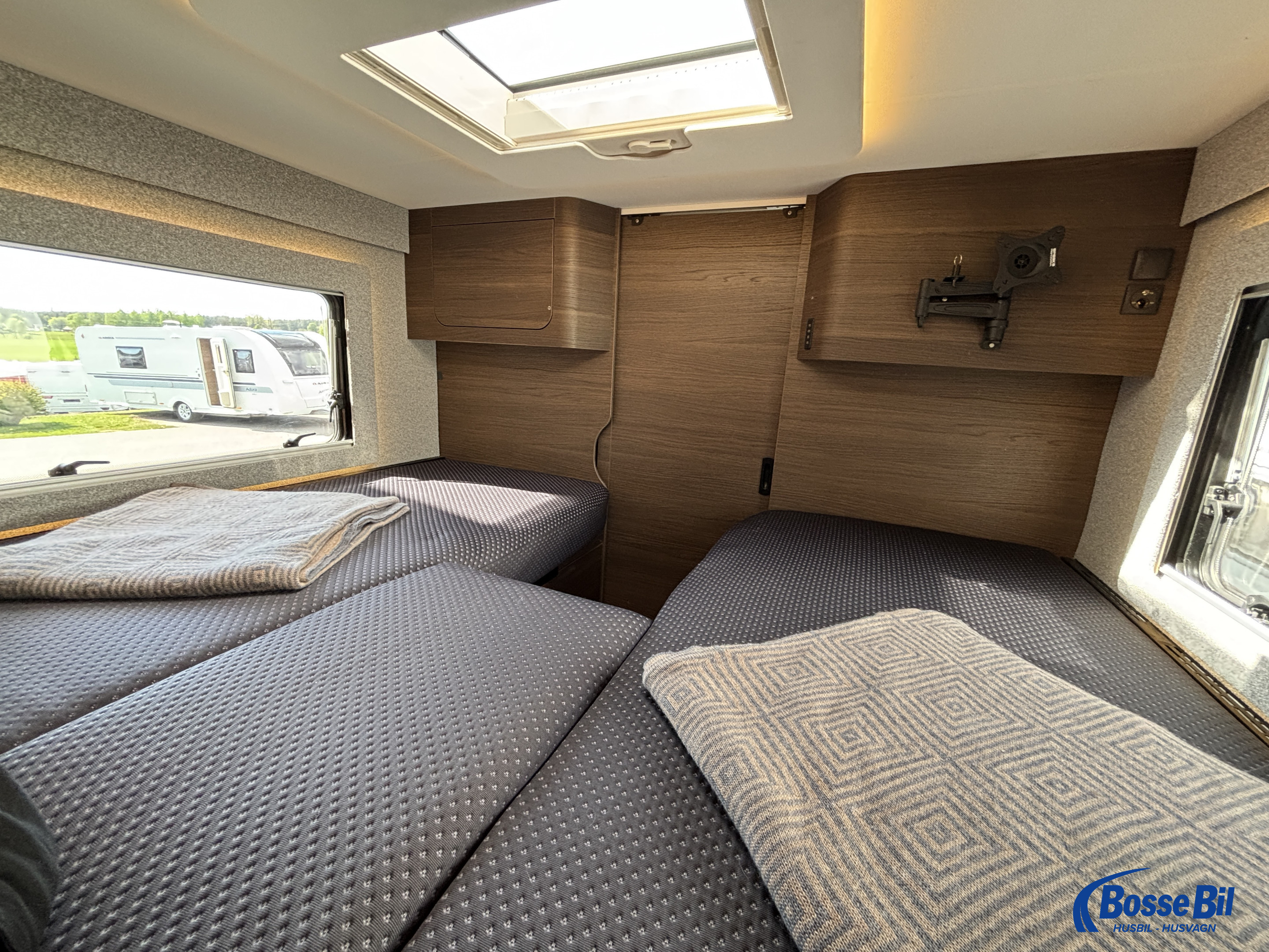 Adria SUPERSONIC 890 LL * Hydr. stödben * AC * Solceller * Skinn * - Adria