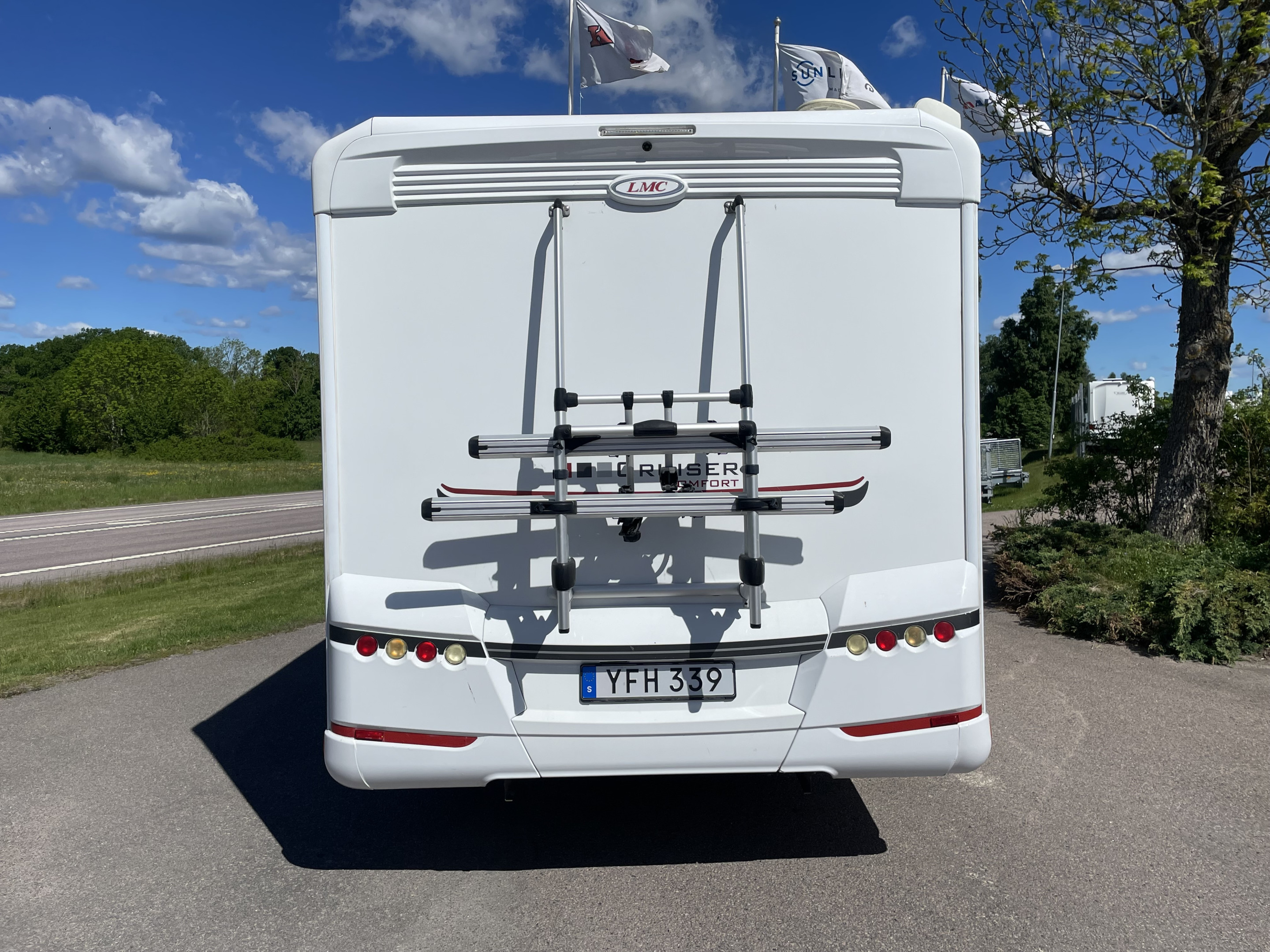 LMC T 732 - LMC