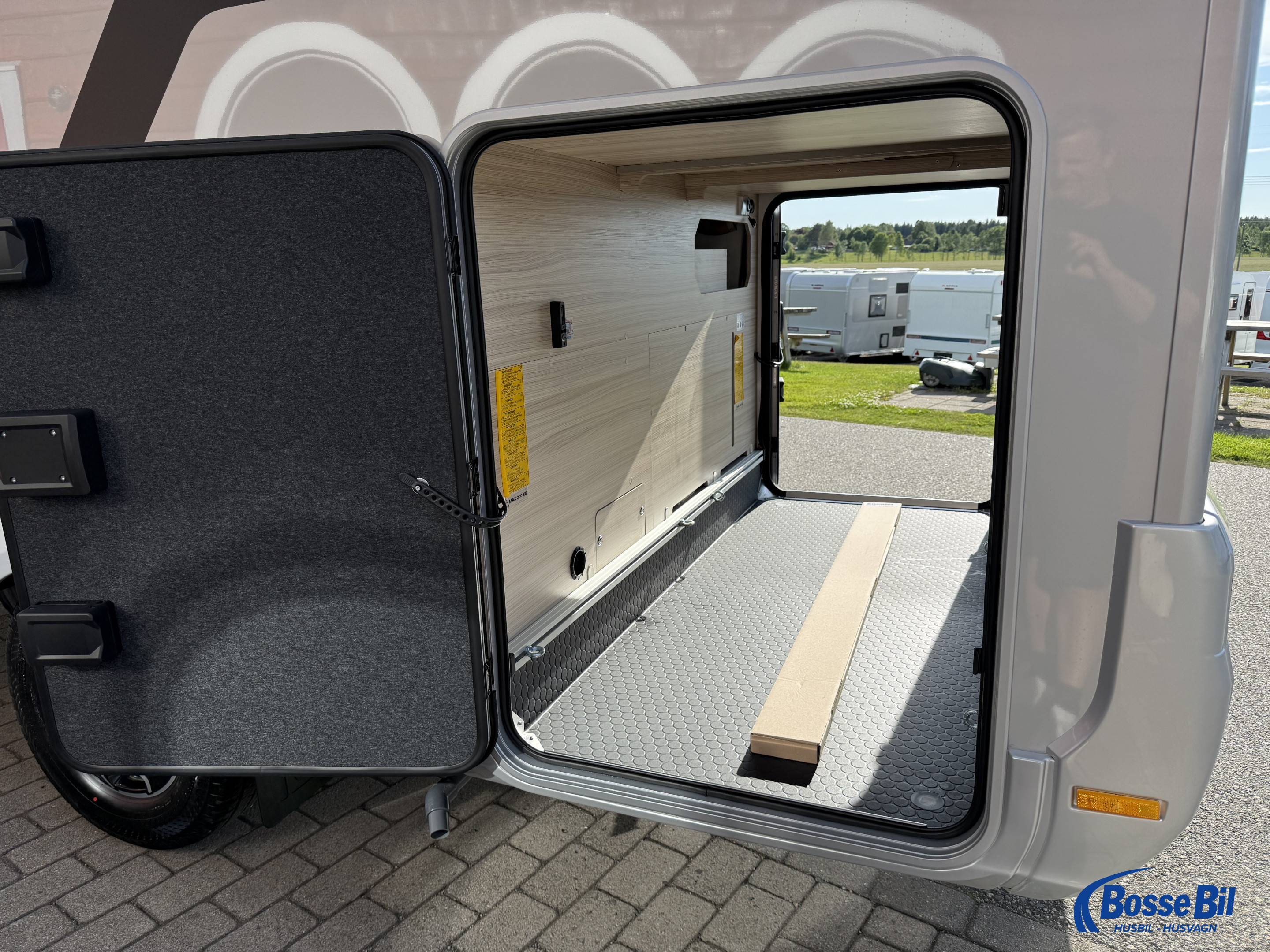 Adria COMPACT SUPREME DL * 180 hk * Aut. * Låg skatt * B-kort * - Adria
