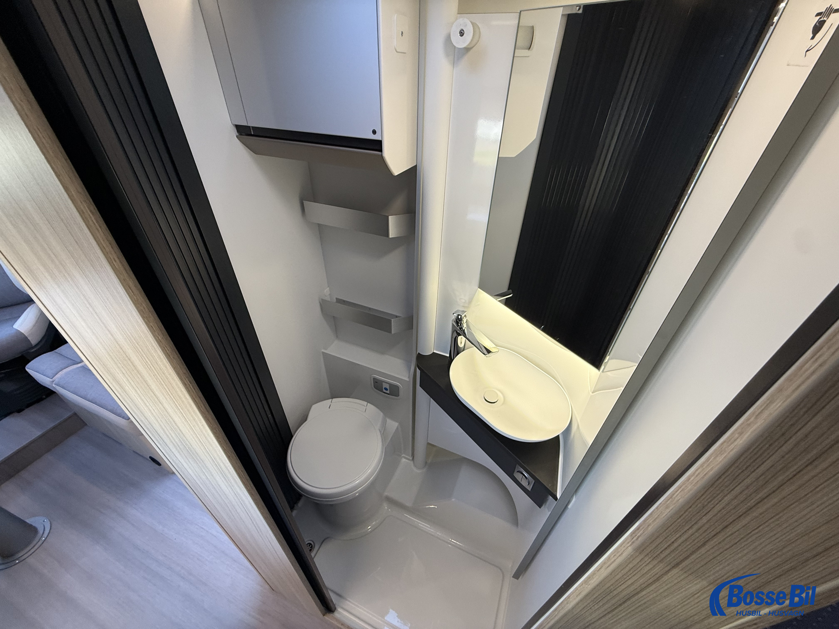Adria COMPACT SUPREME DL * 180 hk * Aut. * Låg skatt * B-kort * - Adria