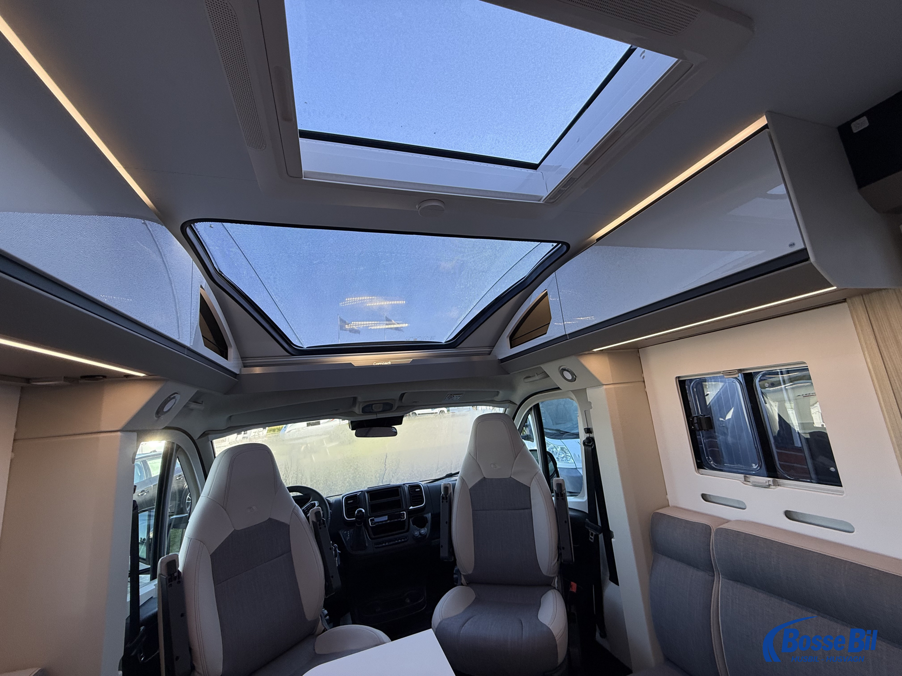 Adria COMPACT SUPREME DL * 180 hk * Aut. * Låg skatt * B-kort * - Adria