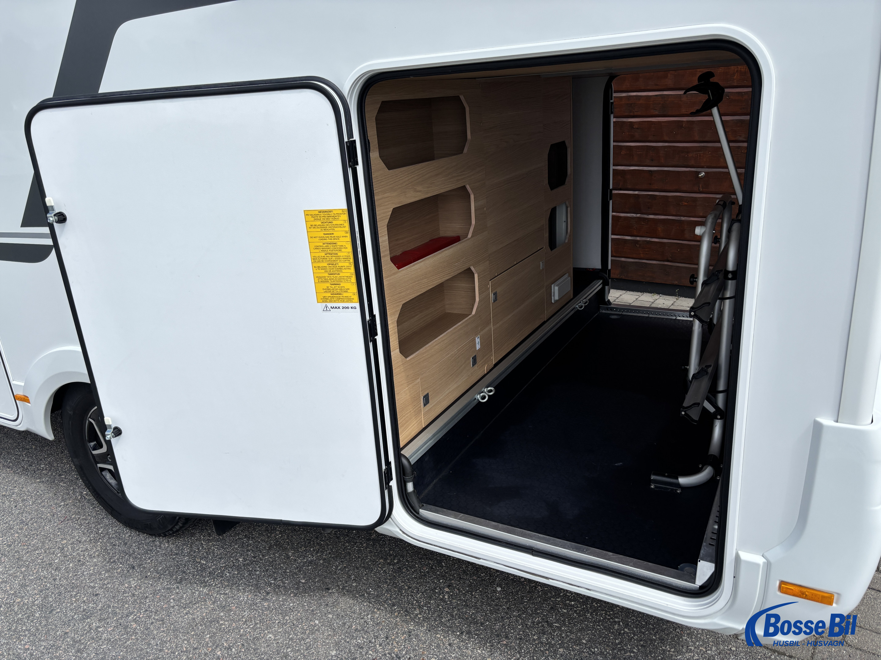 Adria CORAL 670 SL * AC * Hydr. stödben * ALDE * Solceller * Innermattor * - Adria