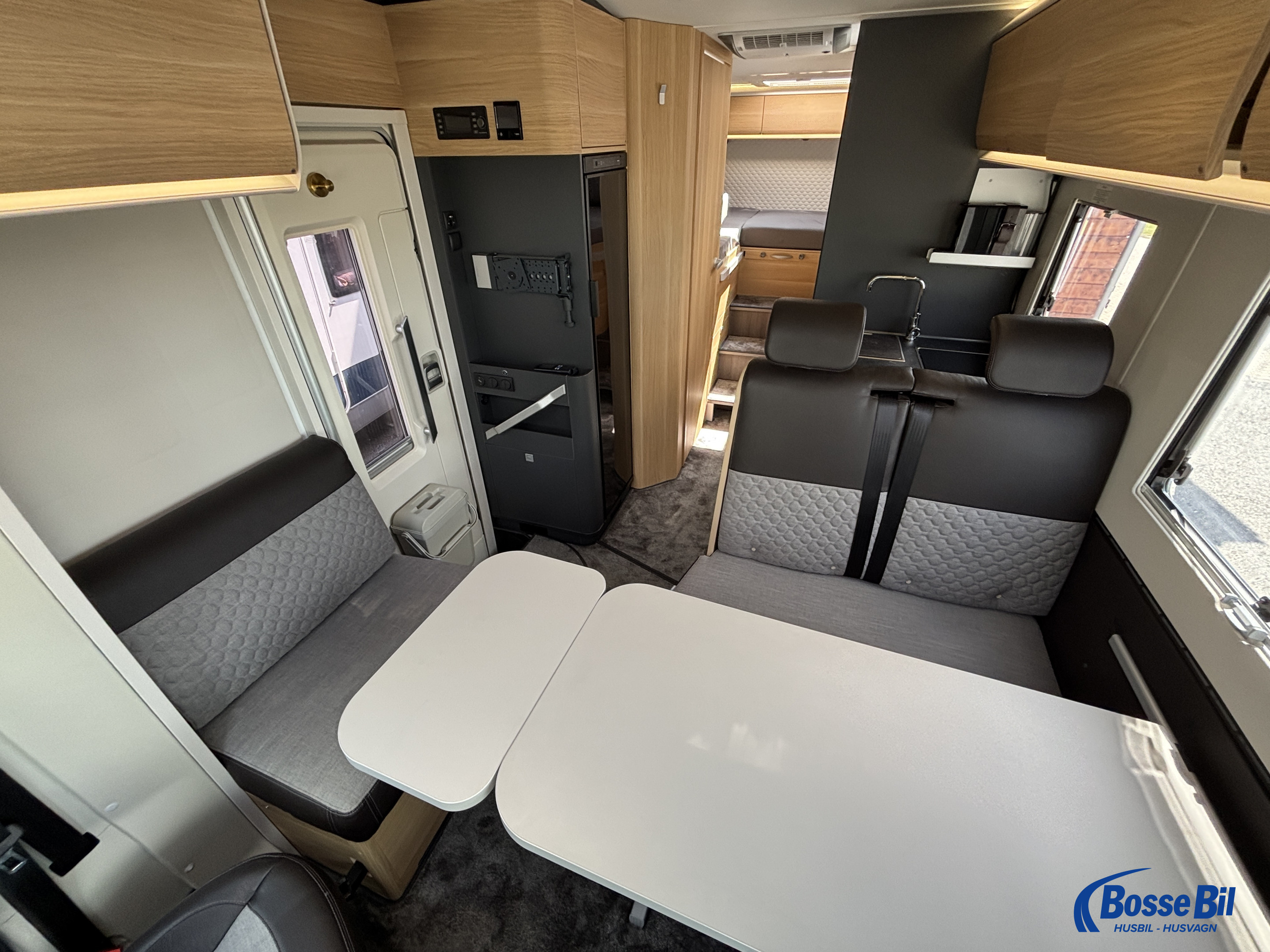 Adria CORAL 670 SL * AC * Hydr. stödben * ALDE * Solceller * Innermattor * - Adria