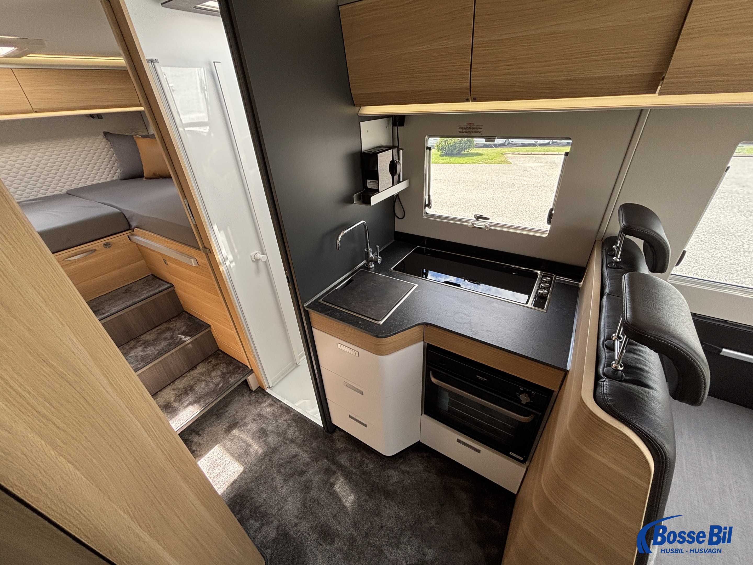 Adria CORAL 670 SL * AC * Hydr. stödben * ALDE * Solceller * Innermattor * - Adria