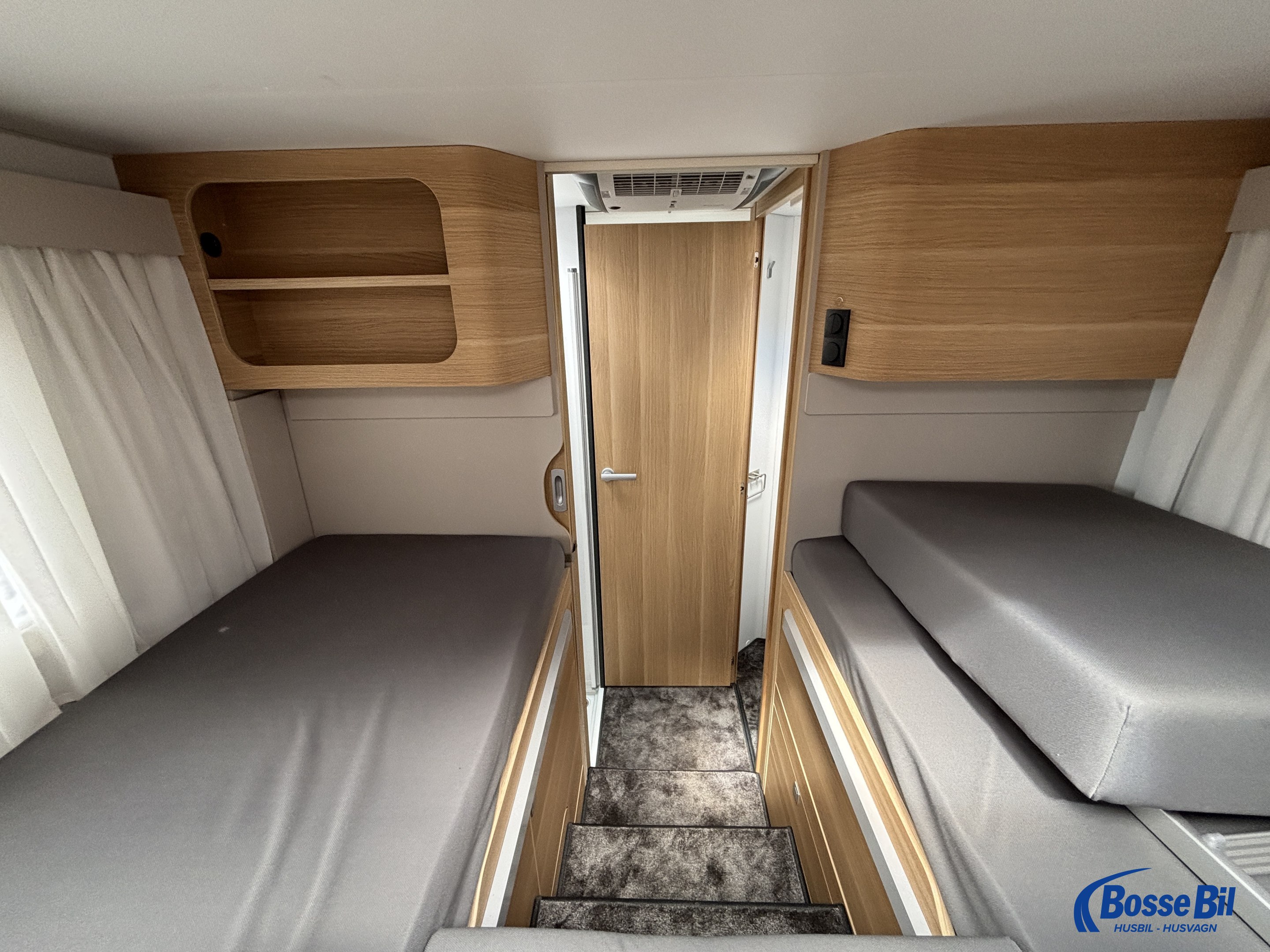 Adria CORAL 670 SL * AC * Hydr. stödben * ALDE * Solceller * Innermattor * - Adria