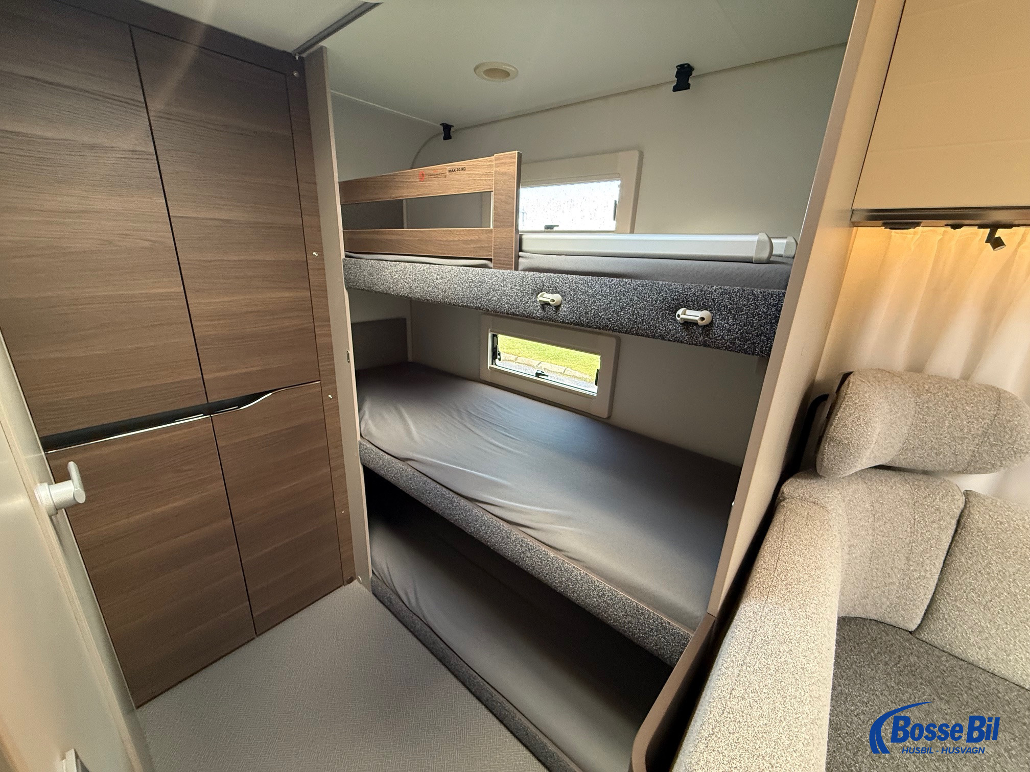 Adria ALPINA 663 PT * Barnkammare * Queenbed * - Adria