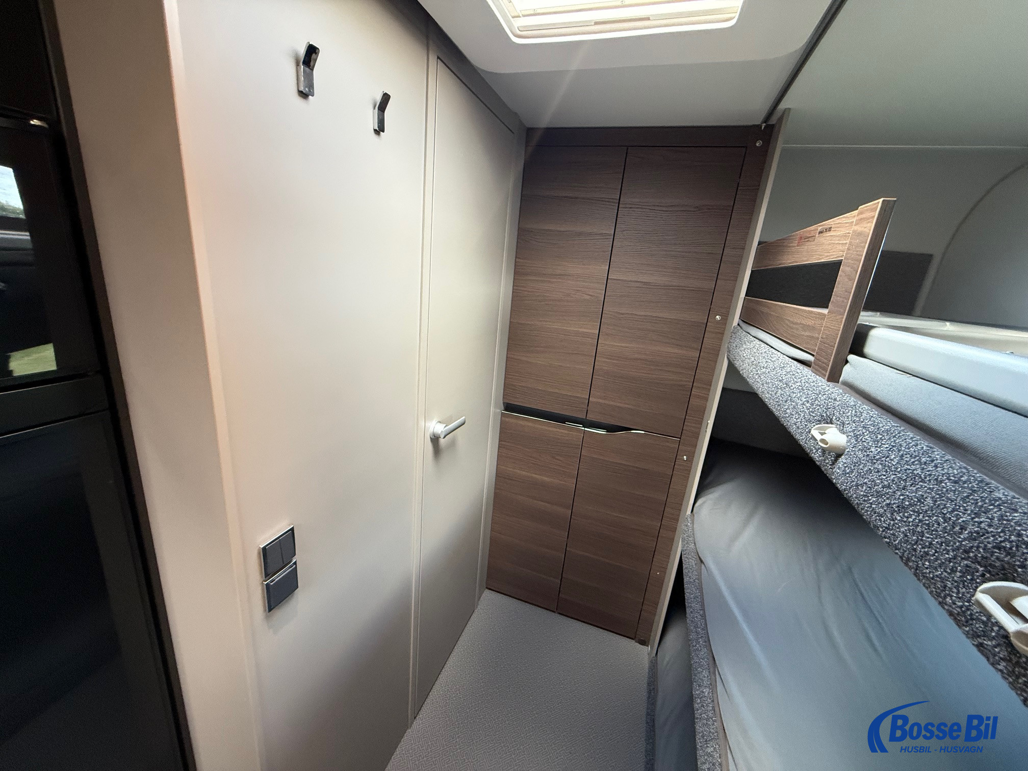 Adria ALPINA 663 PT * Barnkammare * Queenbed * - Adria