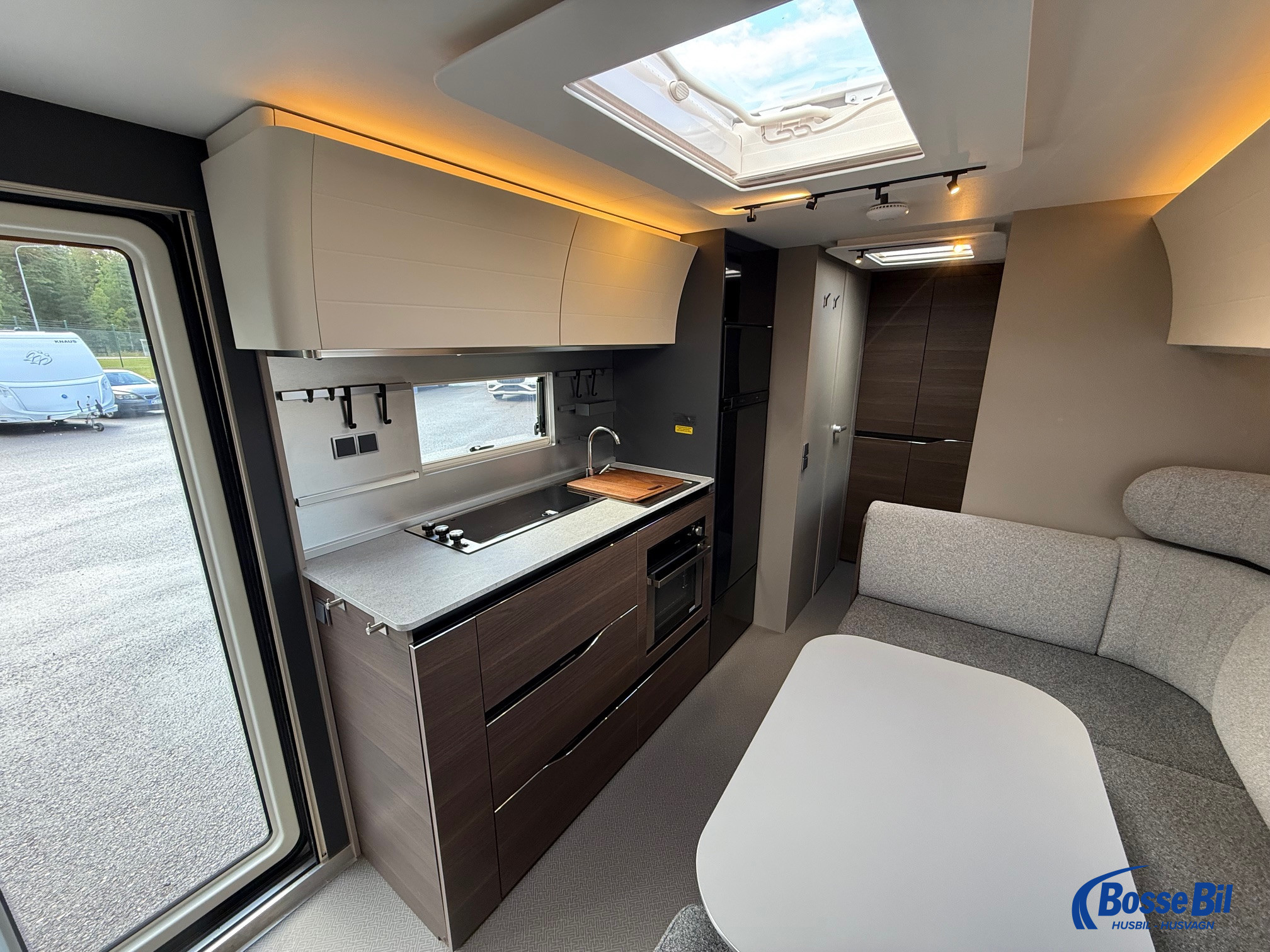 Adria ALPINA 663 PT * Barnkammare * Queenbed * - Adria