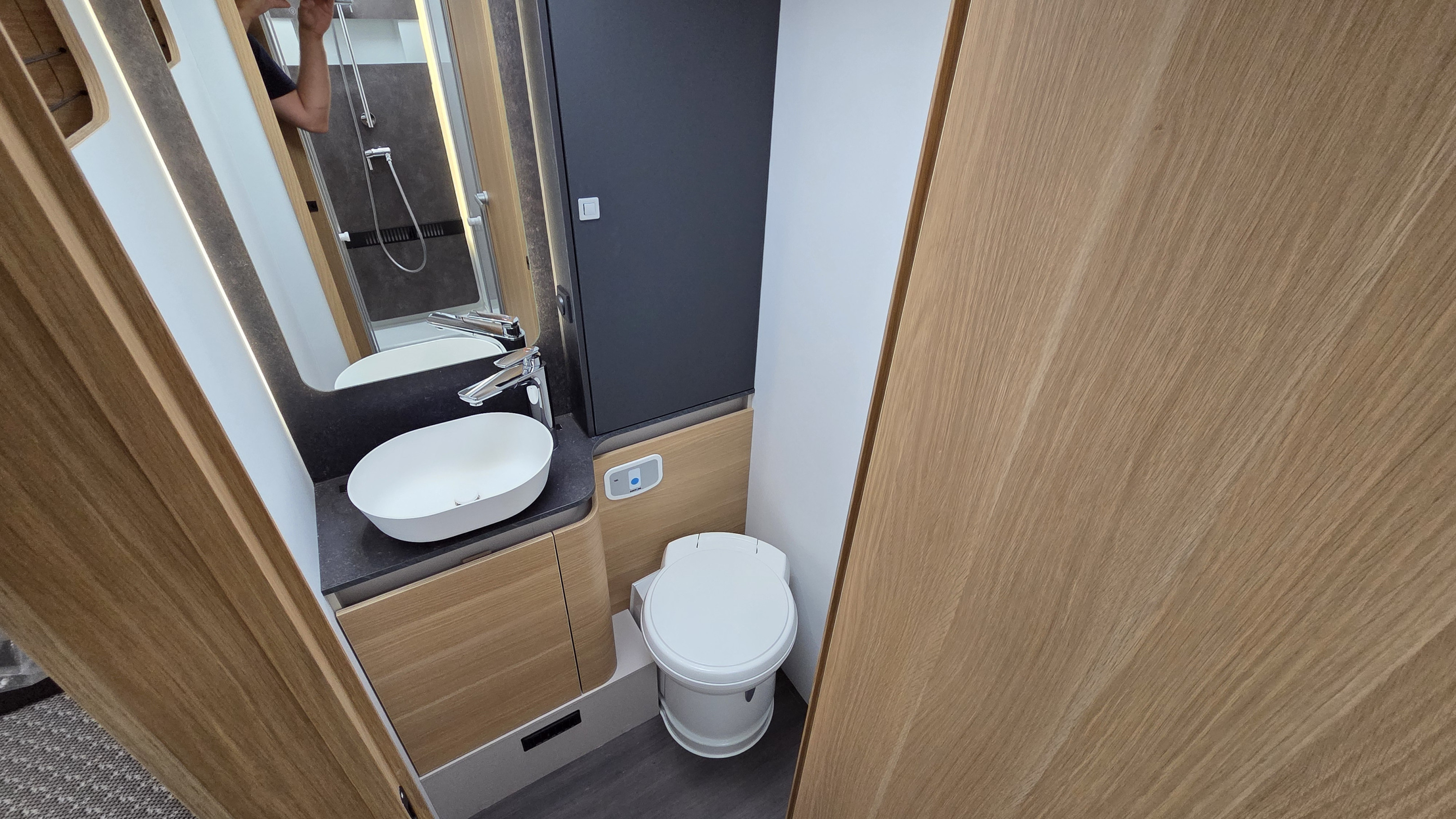 Adria CORAL 670DL - Adria