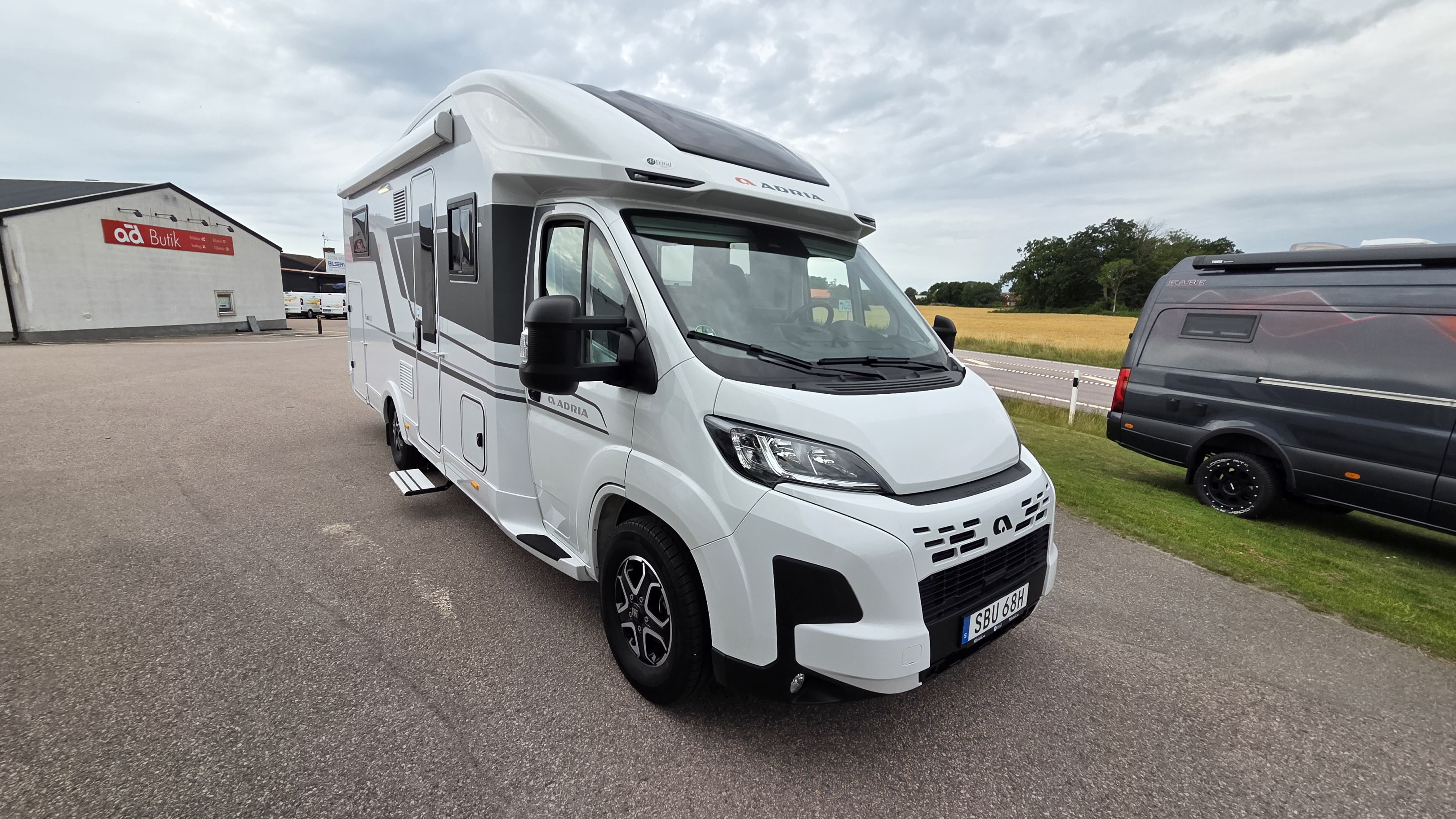 Adria CORAL 670DL - Adria